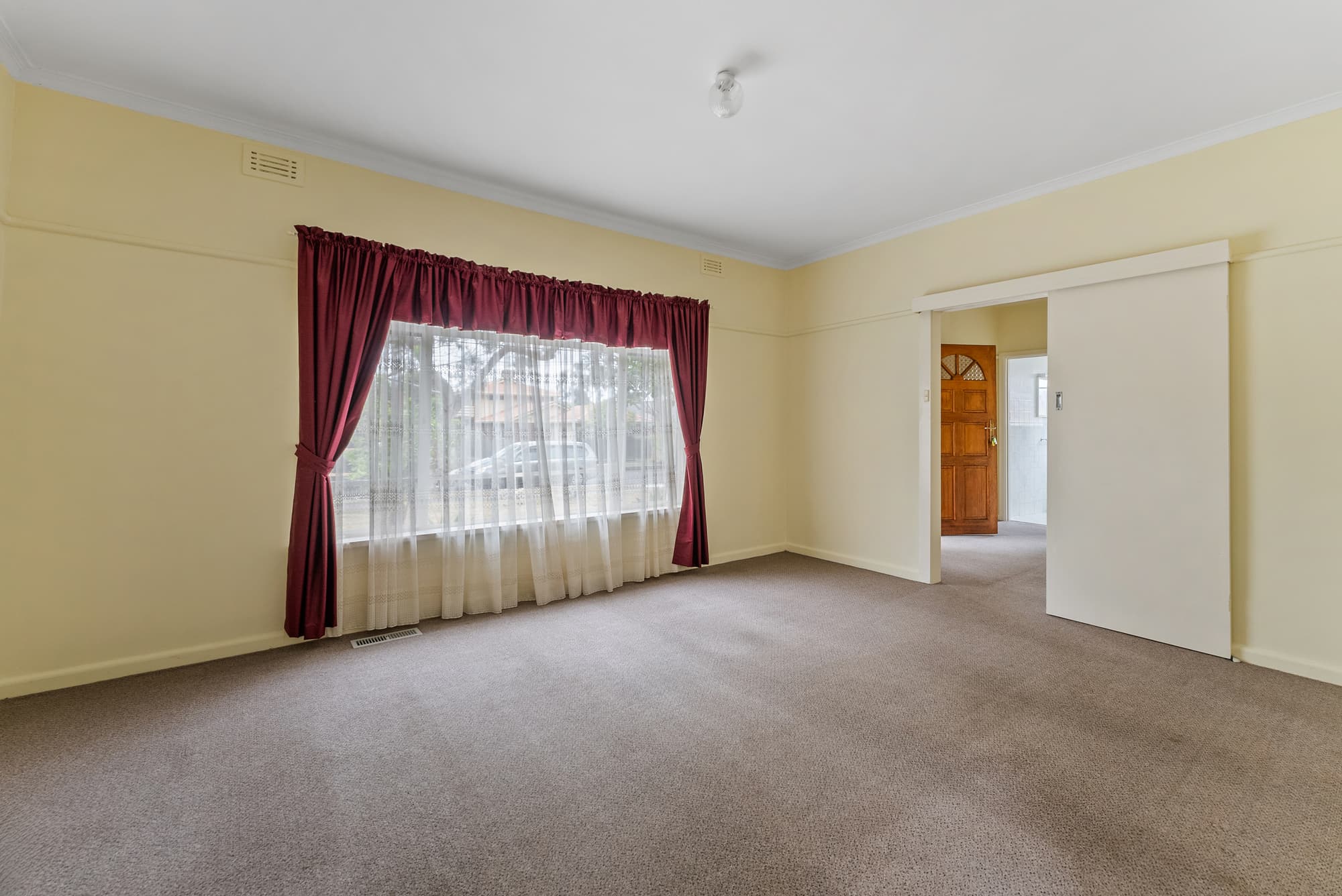 8 Saxton Street, Box Hill North - Thumbnail 4