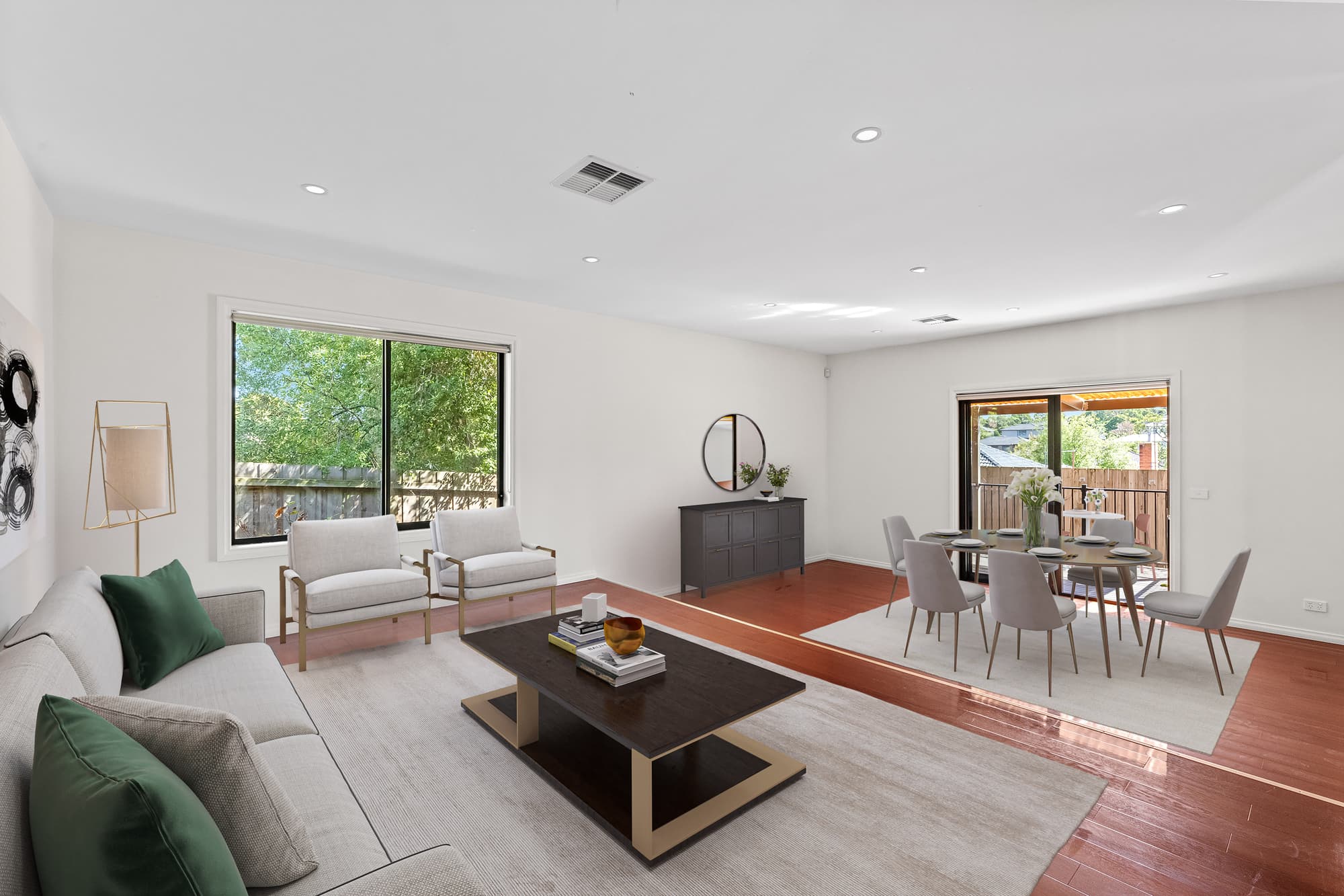 2/30 Winton Street, Burwood - Thumbnail 2