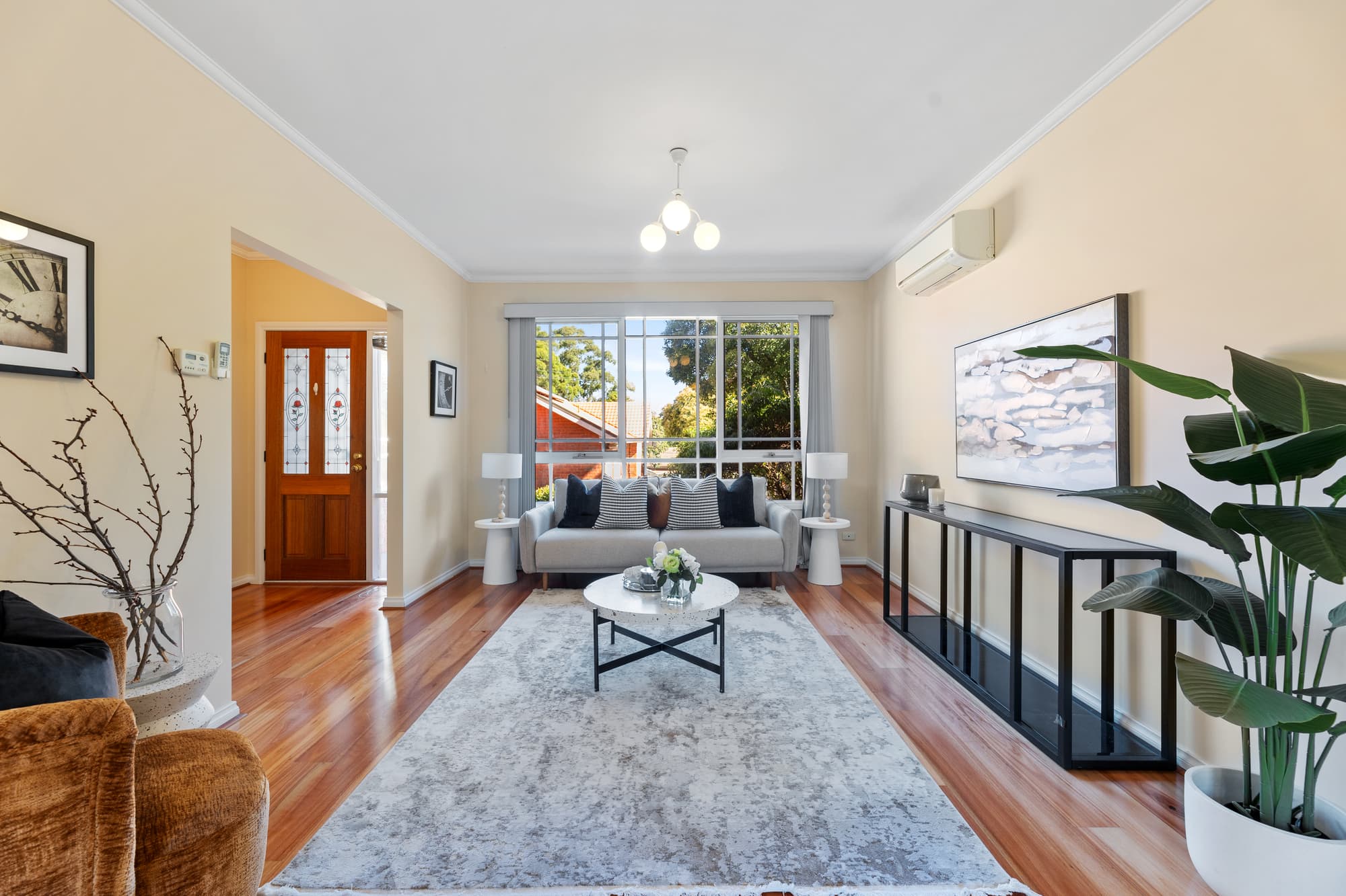 2/43 Combarton Street, Box Hill - Thumbnail 2