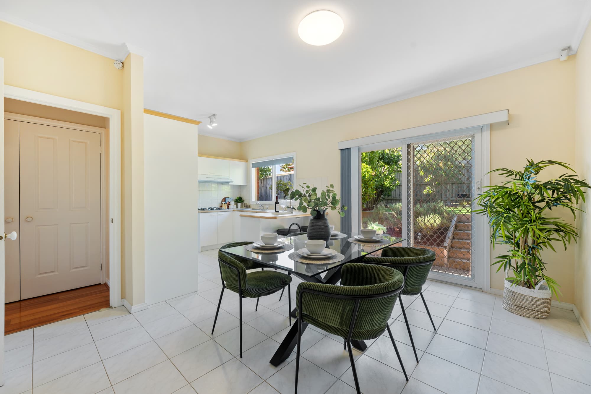 2/43 Combarton Street, Box Hill - Thumbnail 5