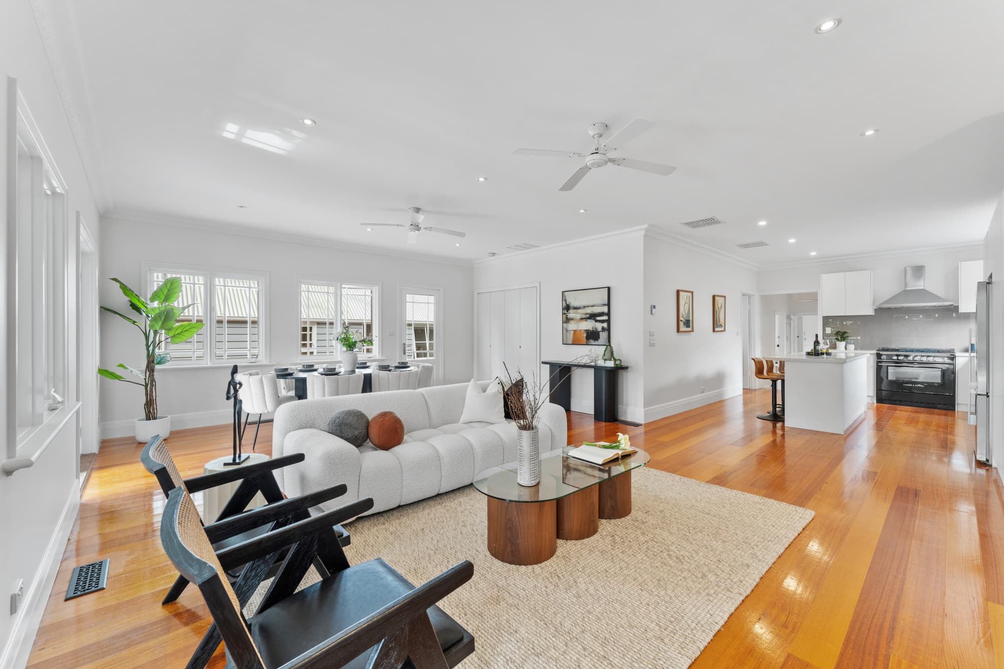 4 Birdwood Street, Box Hill South - Thumbnail 2