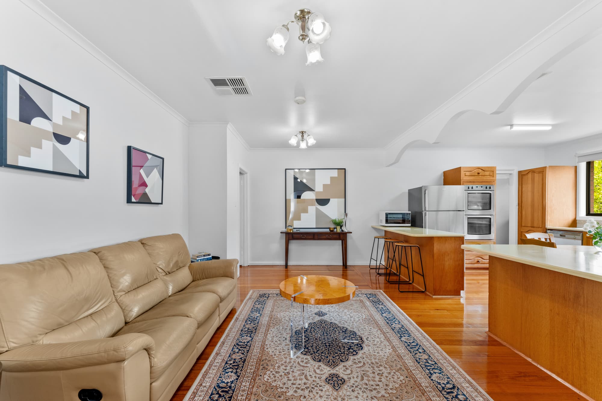 102 Katrina Street, Blackburn North - Thumbnail 4