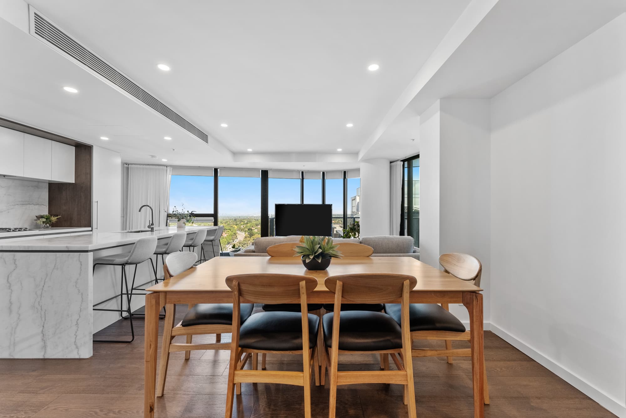 2810/828 Whitehorse Road, Box Hill - Thumbnail 3