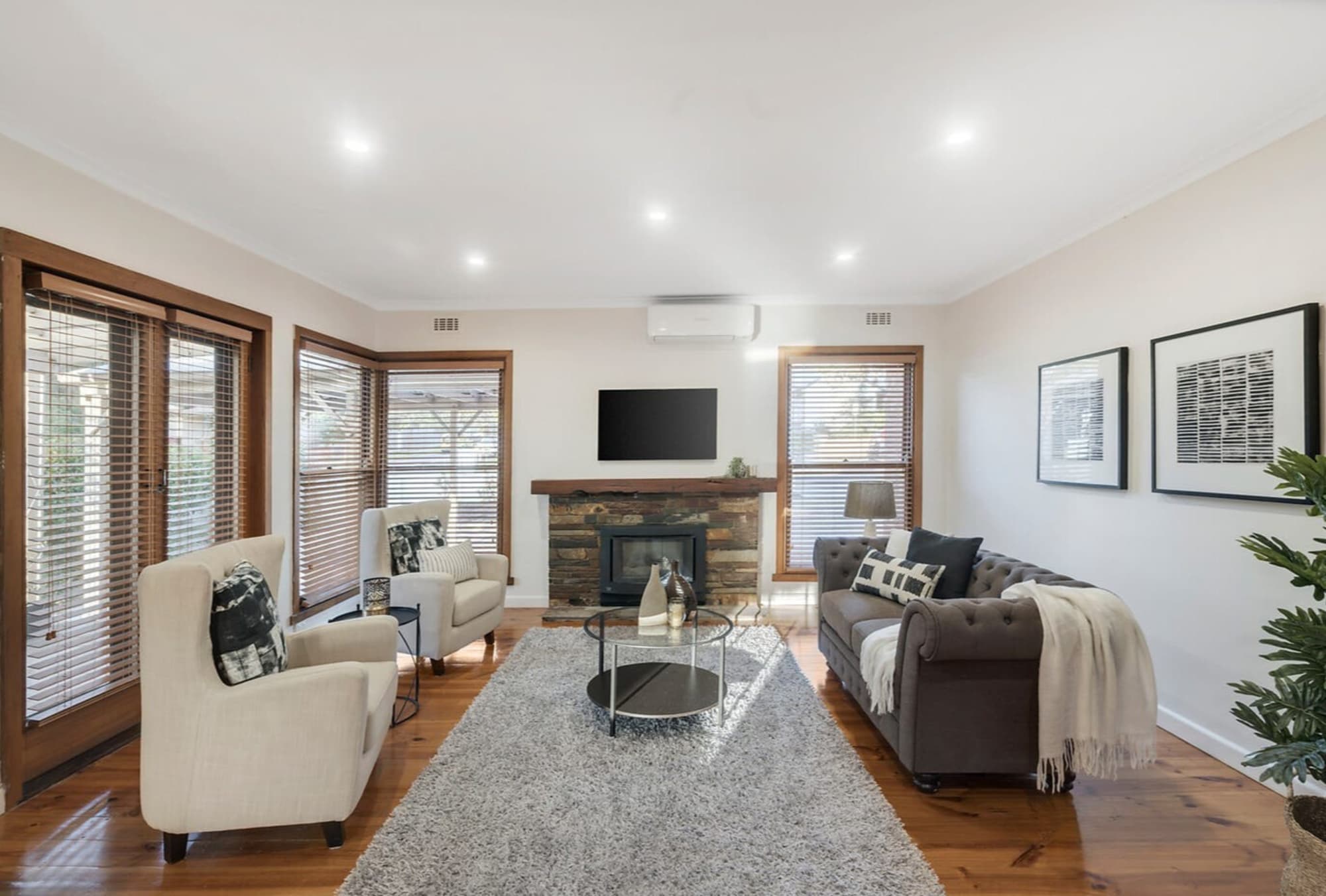 16 Pakenham Street, Blackburn - Thumbnail 2