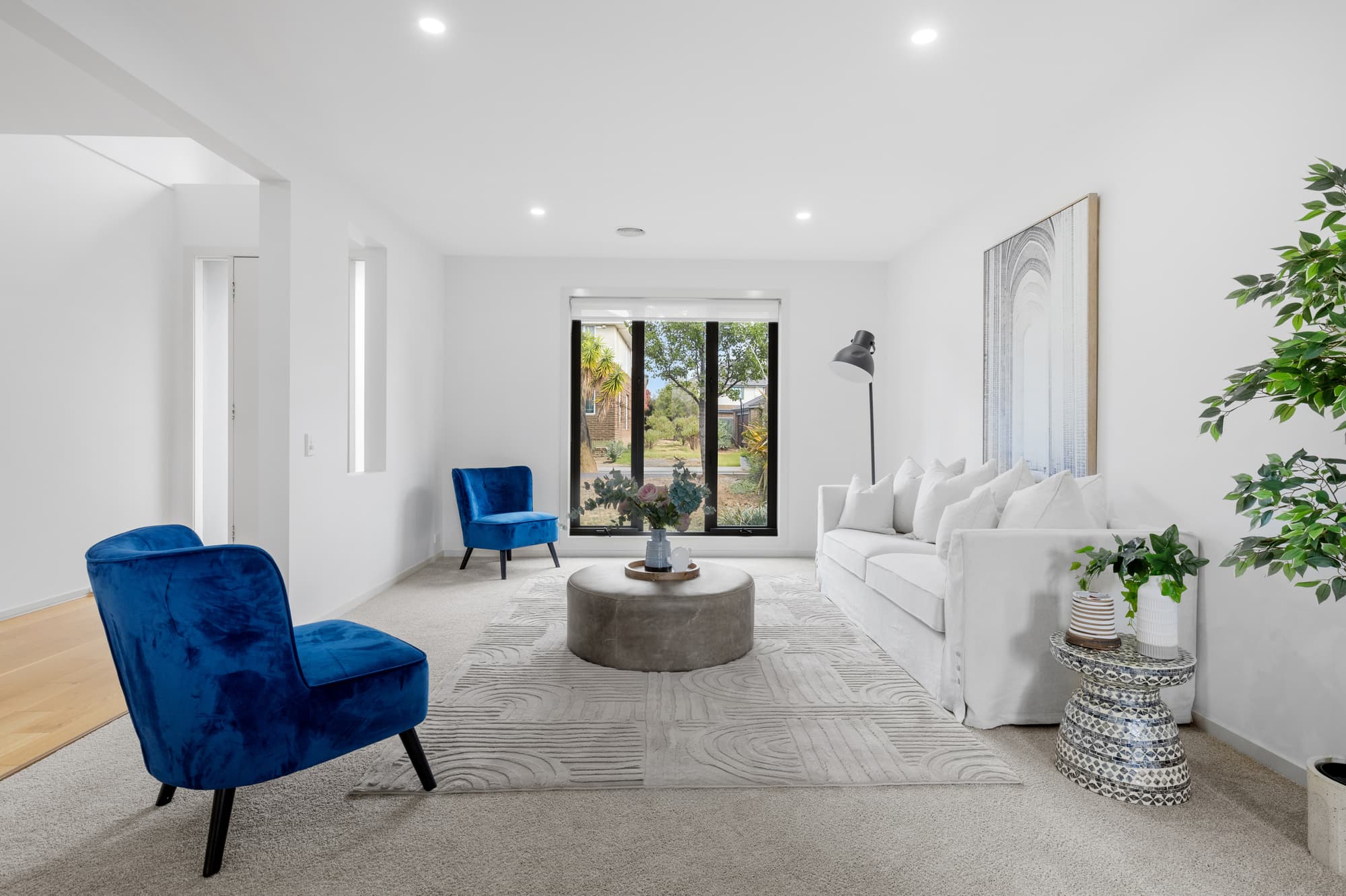 2 Bentham Court, Burwood - Thumbnail 3