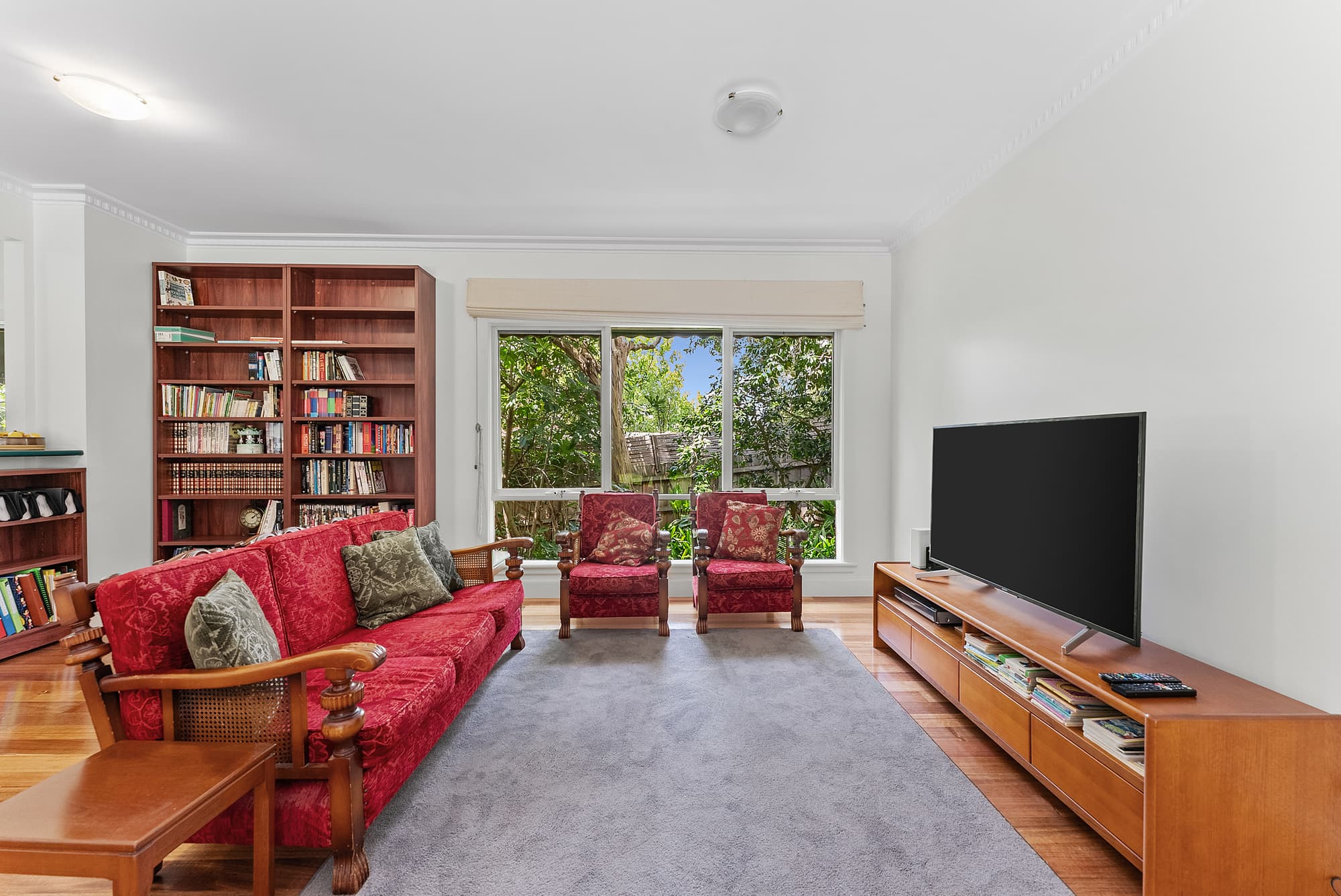 7 Hawkins Avenue, Mont Albert North - Thumbnail 2