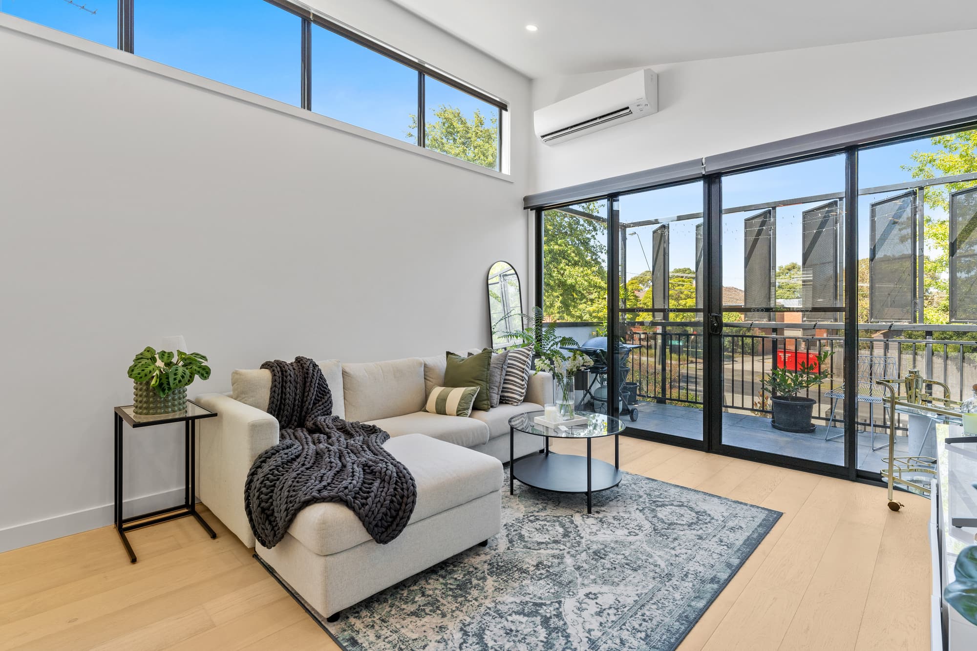 4/53 Elgar Road, Burwood - Thumbnail 2