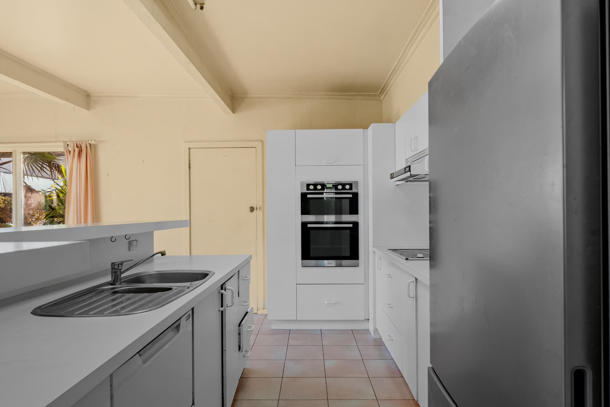 22 Jackson Avenue, Mont Albert North - Thumbnail 4