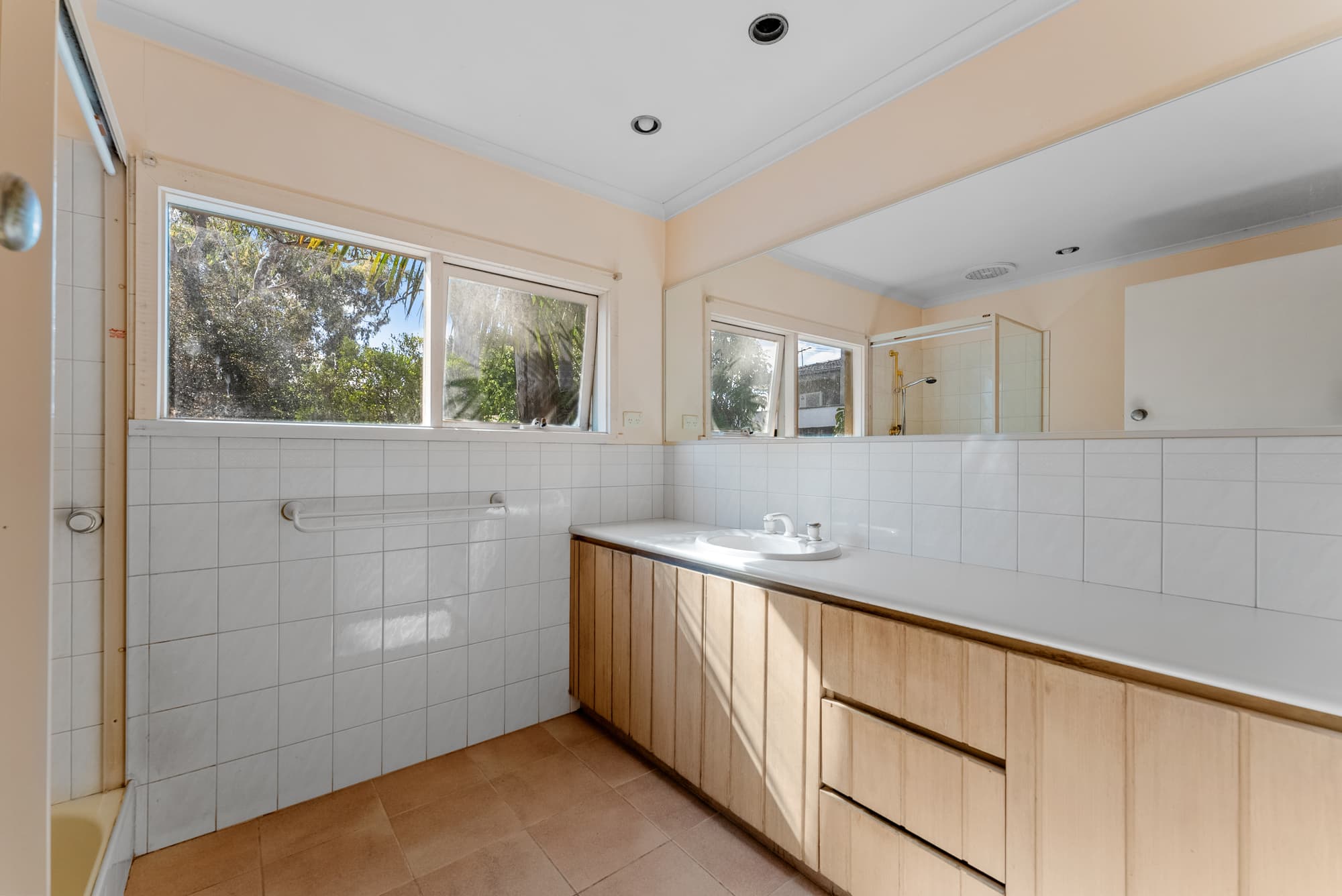 22 Jackson Avenue, Mont Albert North - Thumbnail 7