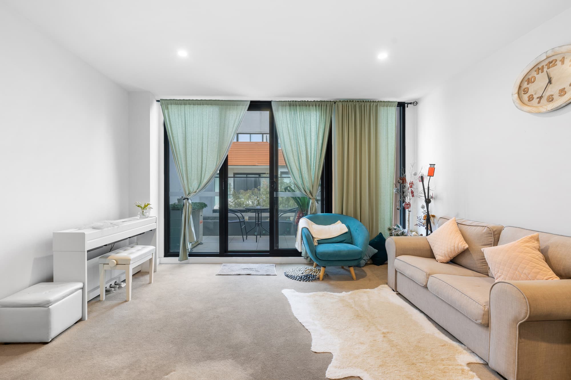2/7 Renver Road, Clayton - Thumbnail 2