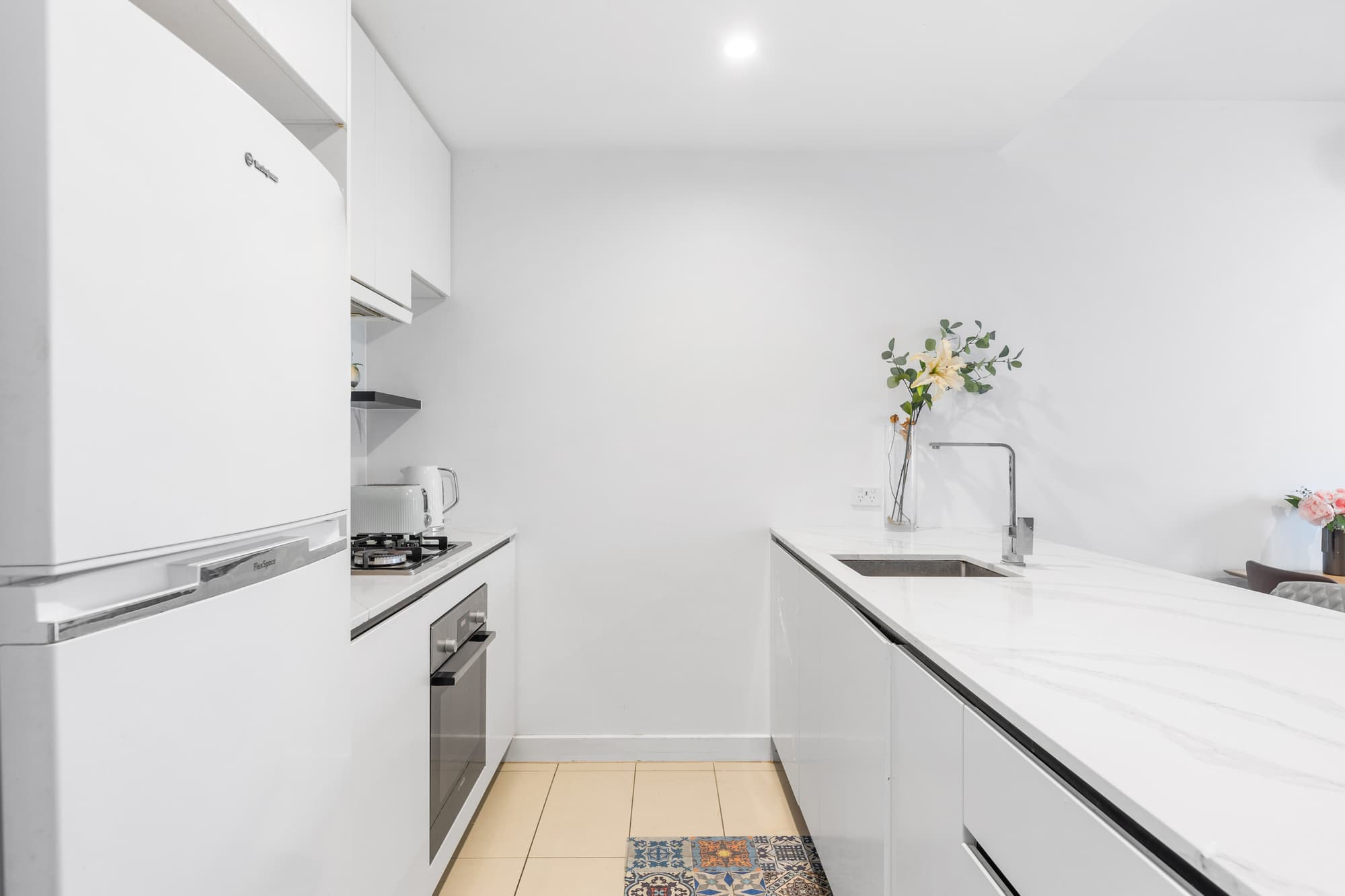 2/7 Renver Road, Clayton - Thumbnail 3