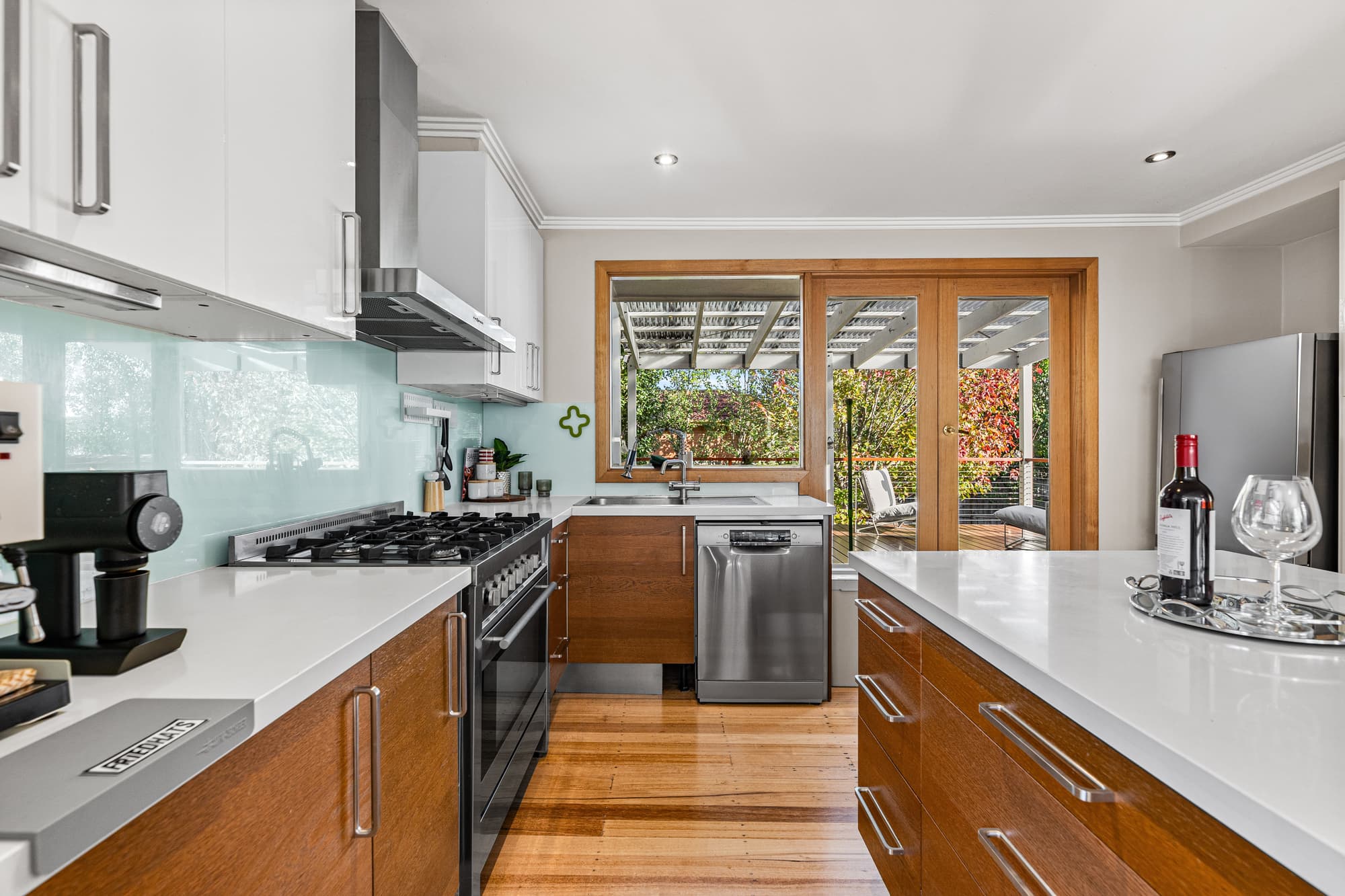 97 Shafer Road, Blackburn North - Thumbnail 6