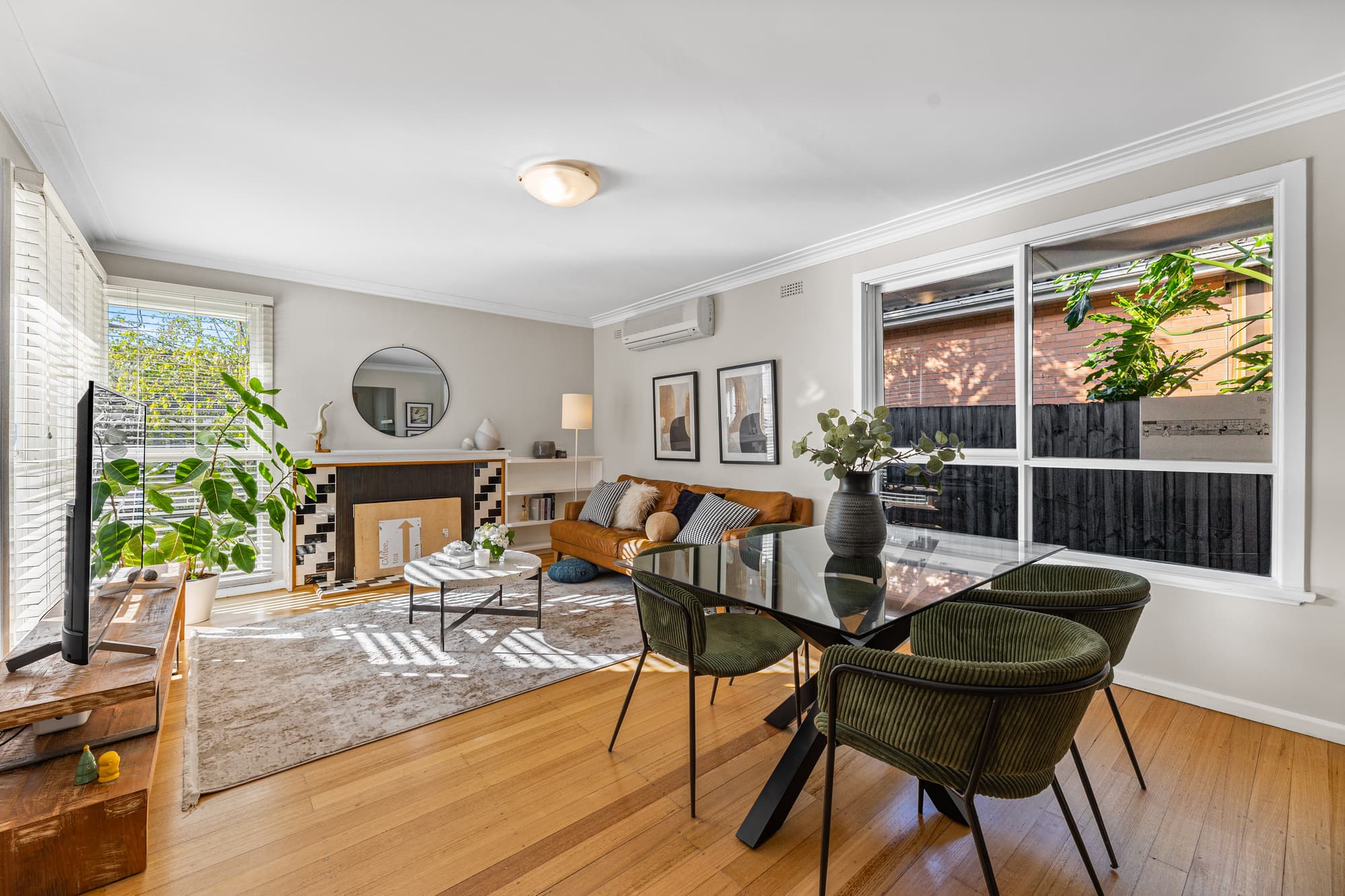 97 Shafer Road, Blackburn North - Thumbnail 3