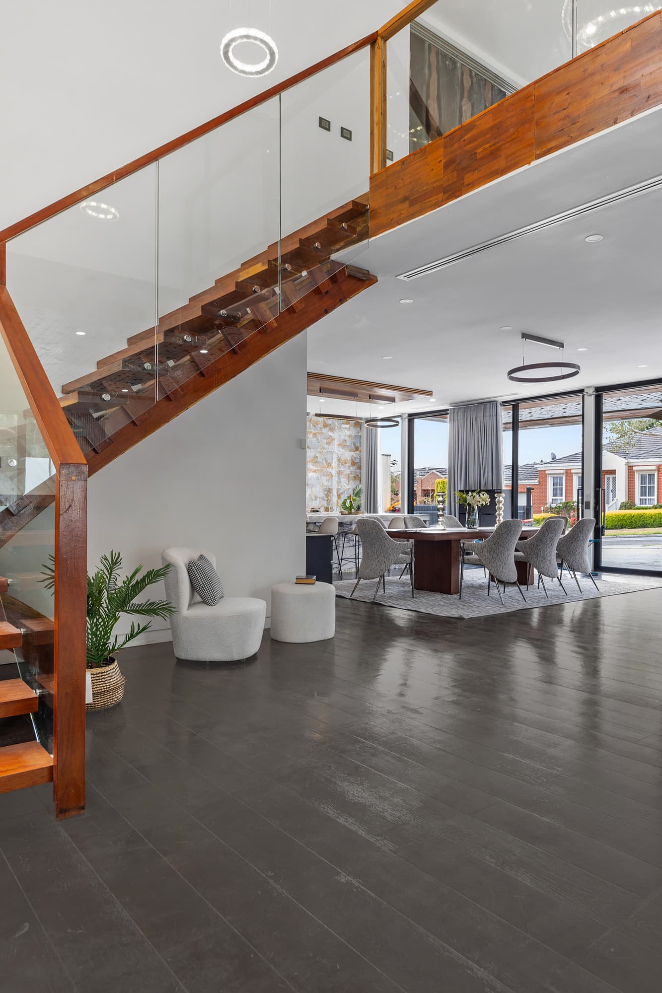 923 Station Street, Box Hill North - Thumbnail 2