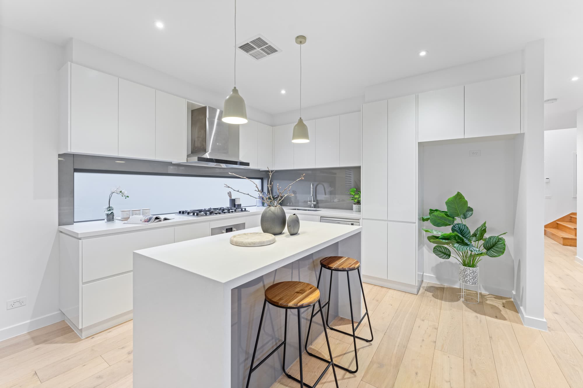 1/39 Koonung Road, Blackburn North - Thumbnail 3