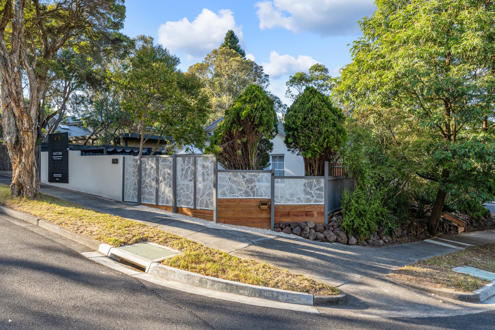 8 Ottawa Avenue, Blackburn - Thumbnail 3