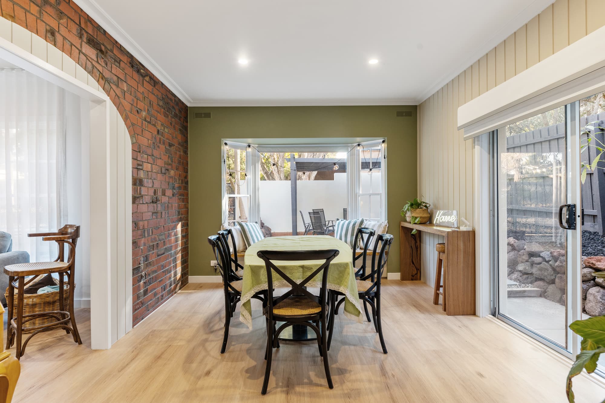8 Ottawa Avenue, Blackburn - Thumbnail 7