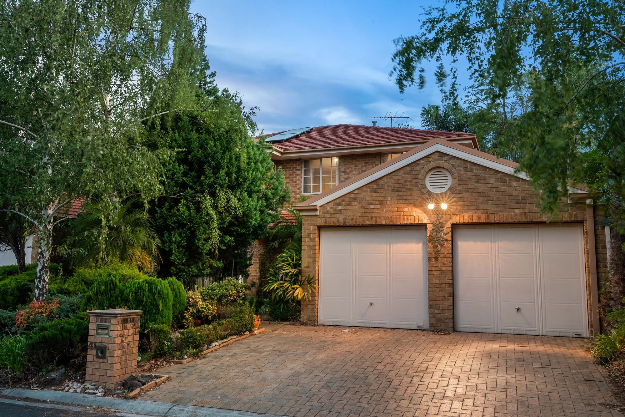 41 Silverwood Way, Glen Waverley - Image 1