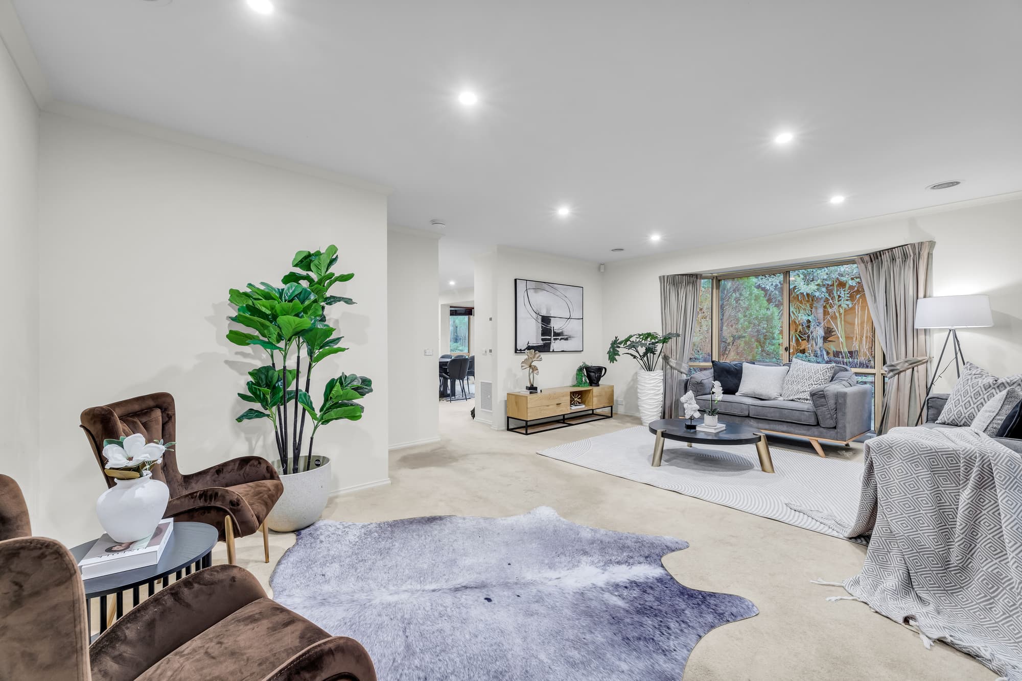 41 Silverwood Way, Glen Waverley - Thumbnail 4