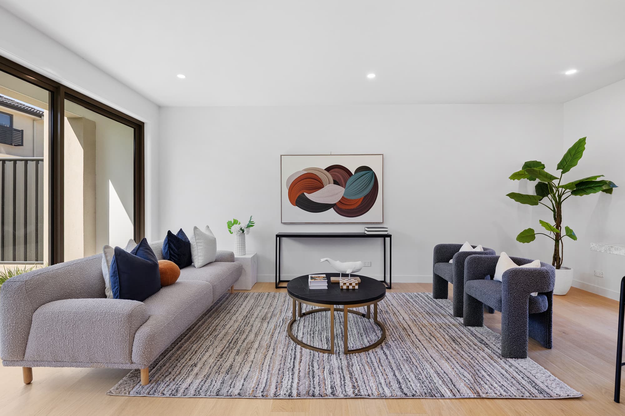 76 Dorking Road, Box Hill North - Thumbnail 2