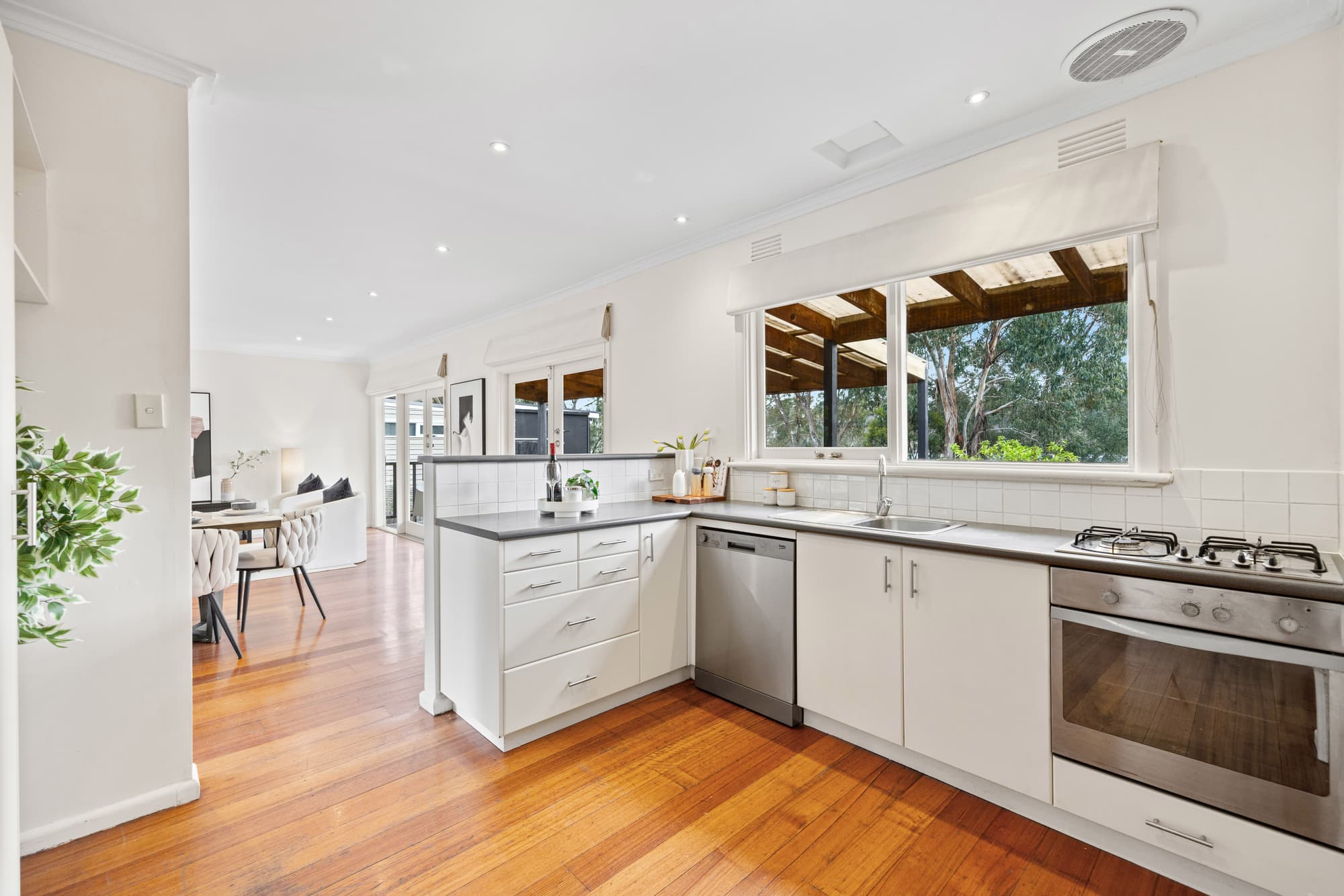 7 Valda Avenue, Mont Albert North - Thumbnail 5