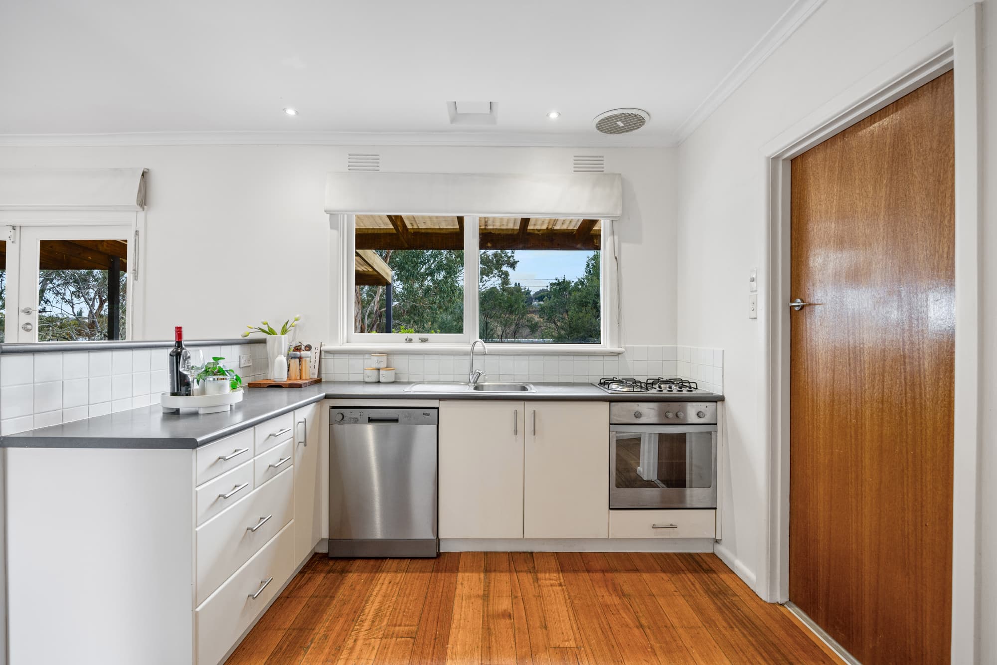 7 Valda Avenue, Mont Albert North - Thumbnail 6