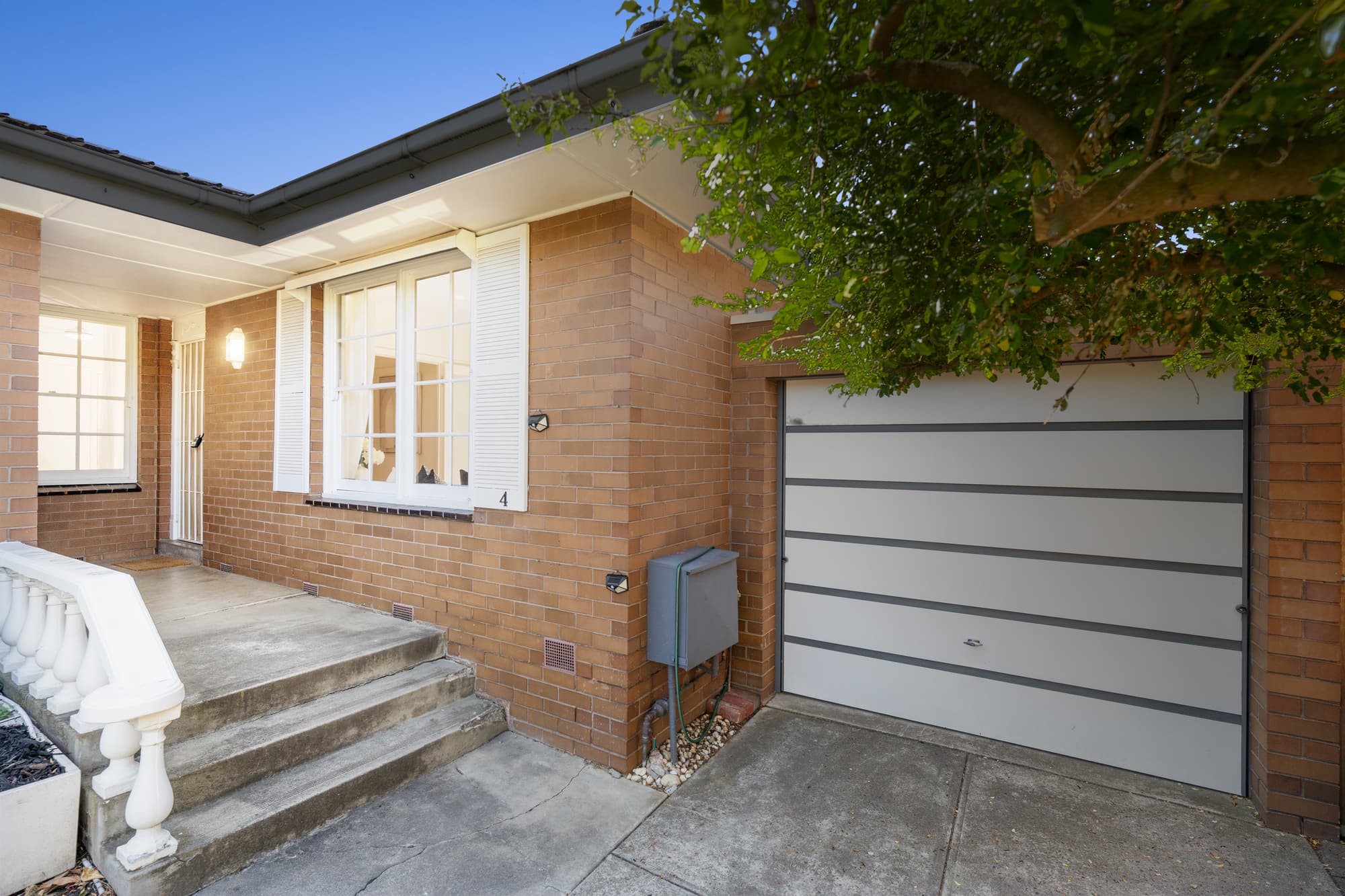 4/14 Lorne Parade, Mont Albert - Image 1