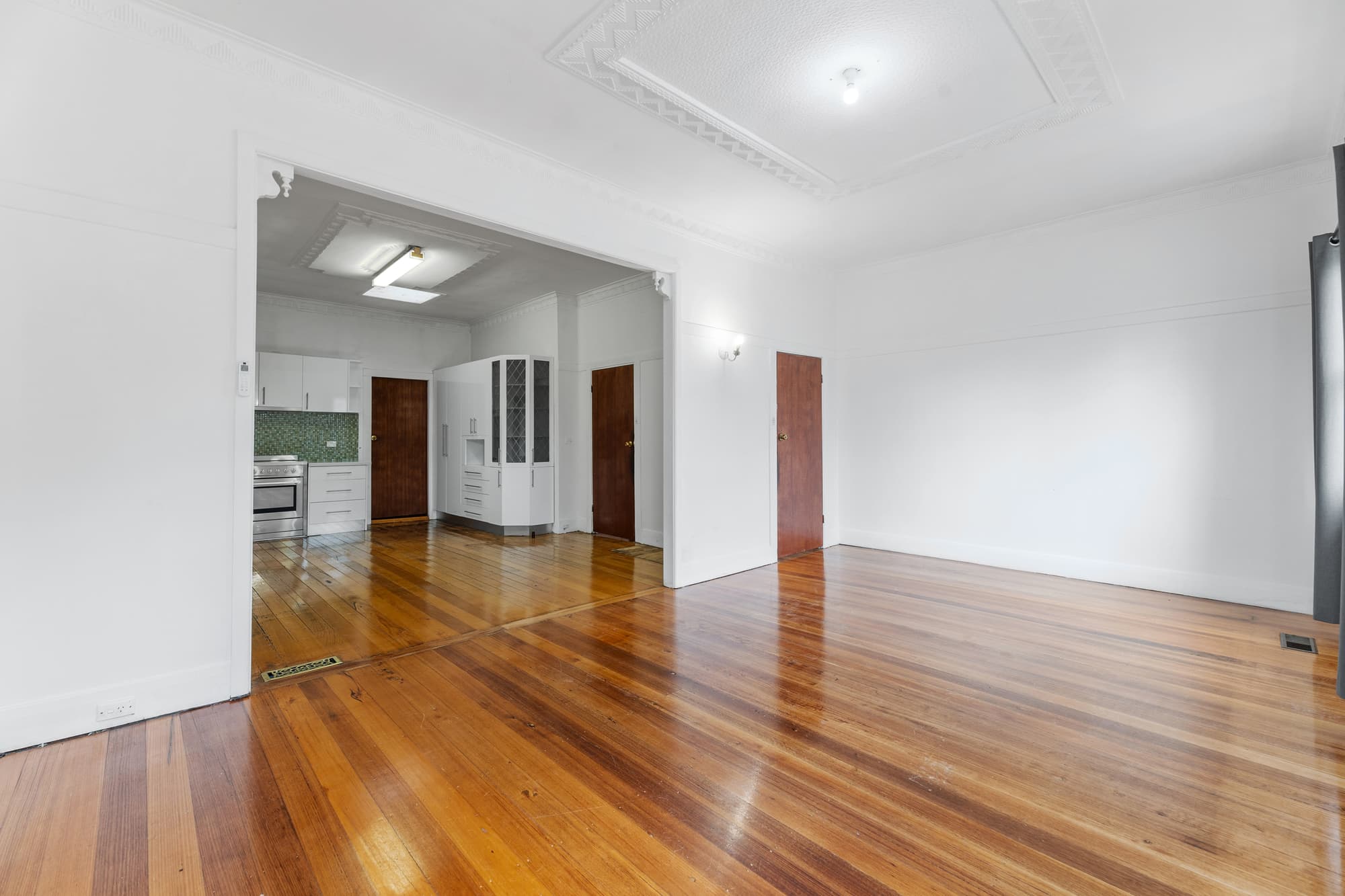 1 Wellman Street, Box Hill South - Thumbnail 4