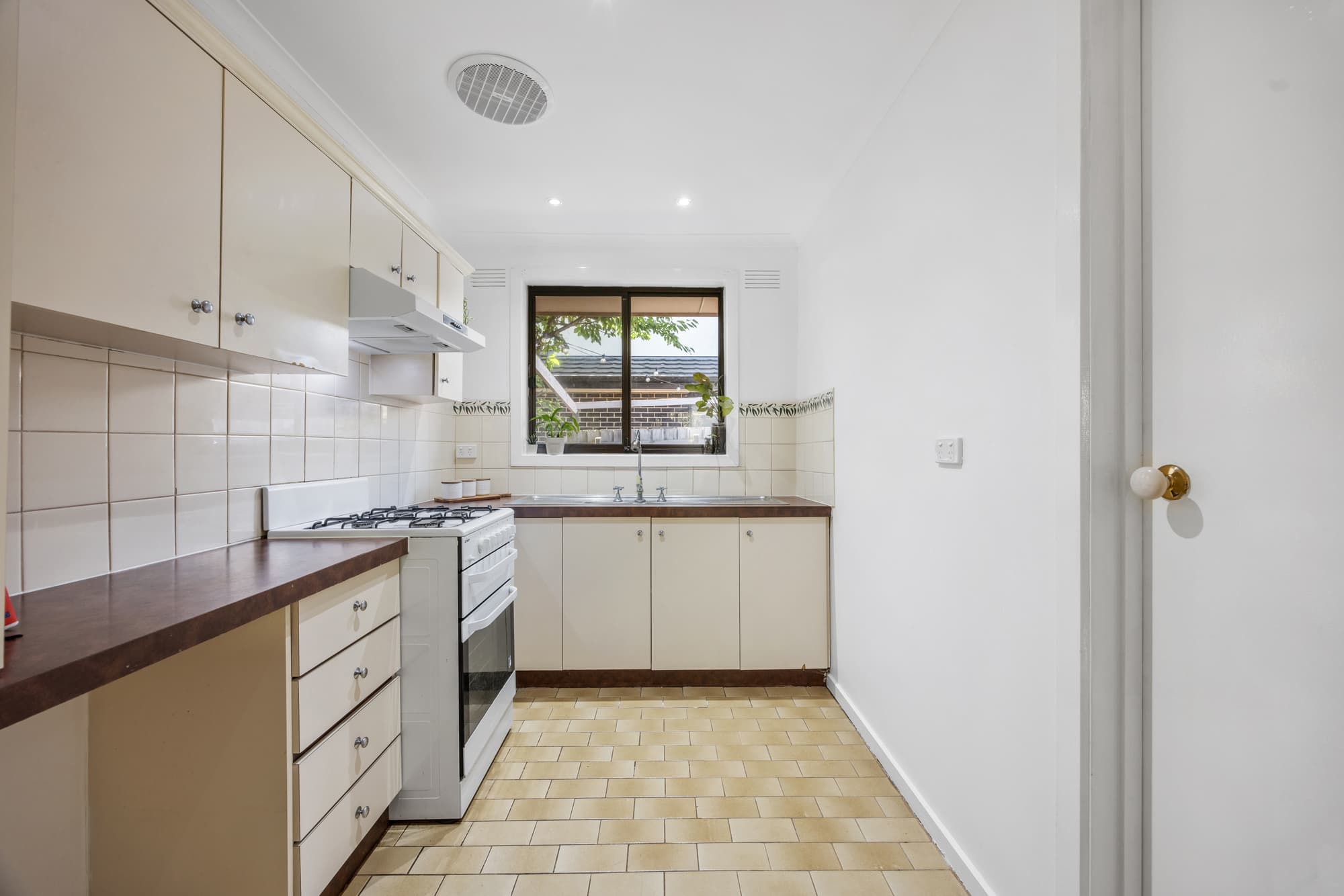 2/7 Condah Court, Ashwood - Thumbnail 6