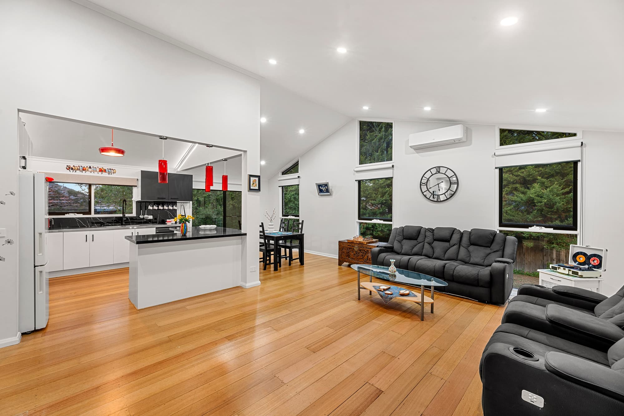 346 Thompsons Road, Templestowe Lower - Thumbnail 3