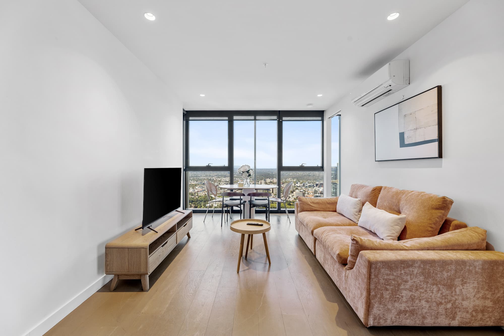 7203/462 Elizabeth Street, Melbourne - Thumbnail 2