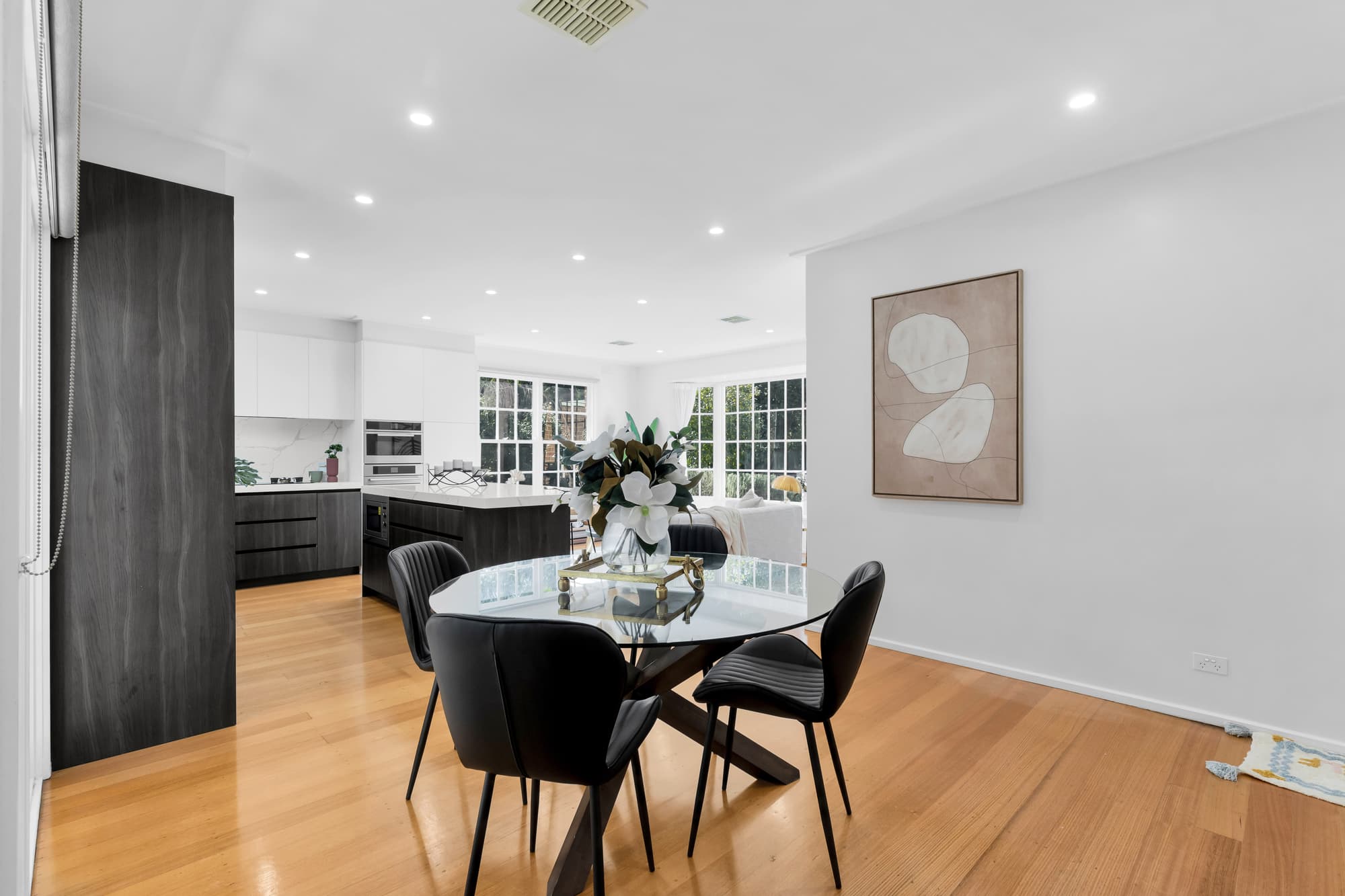 23 Deanswood Road, Forest Hill - Thumbnail 5