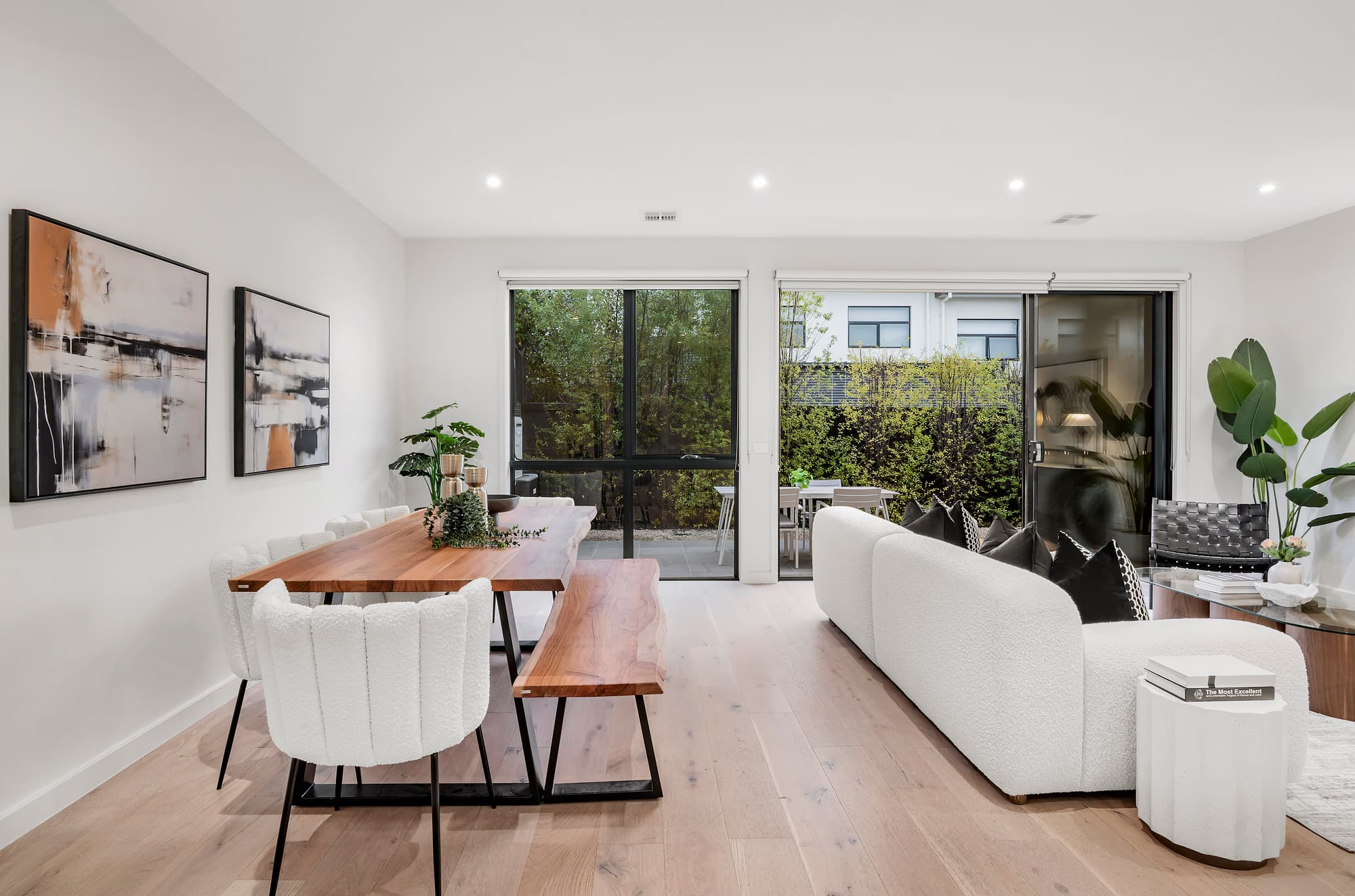 9 Phar Lap Drive, Doncaster - Thumbnail 2