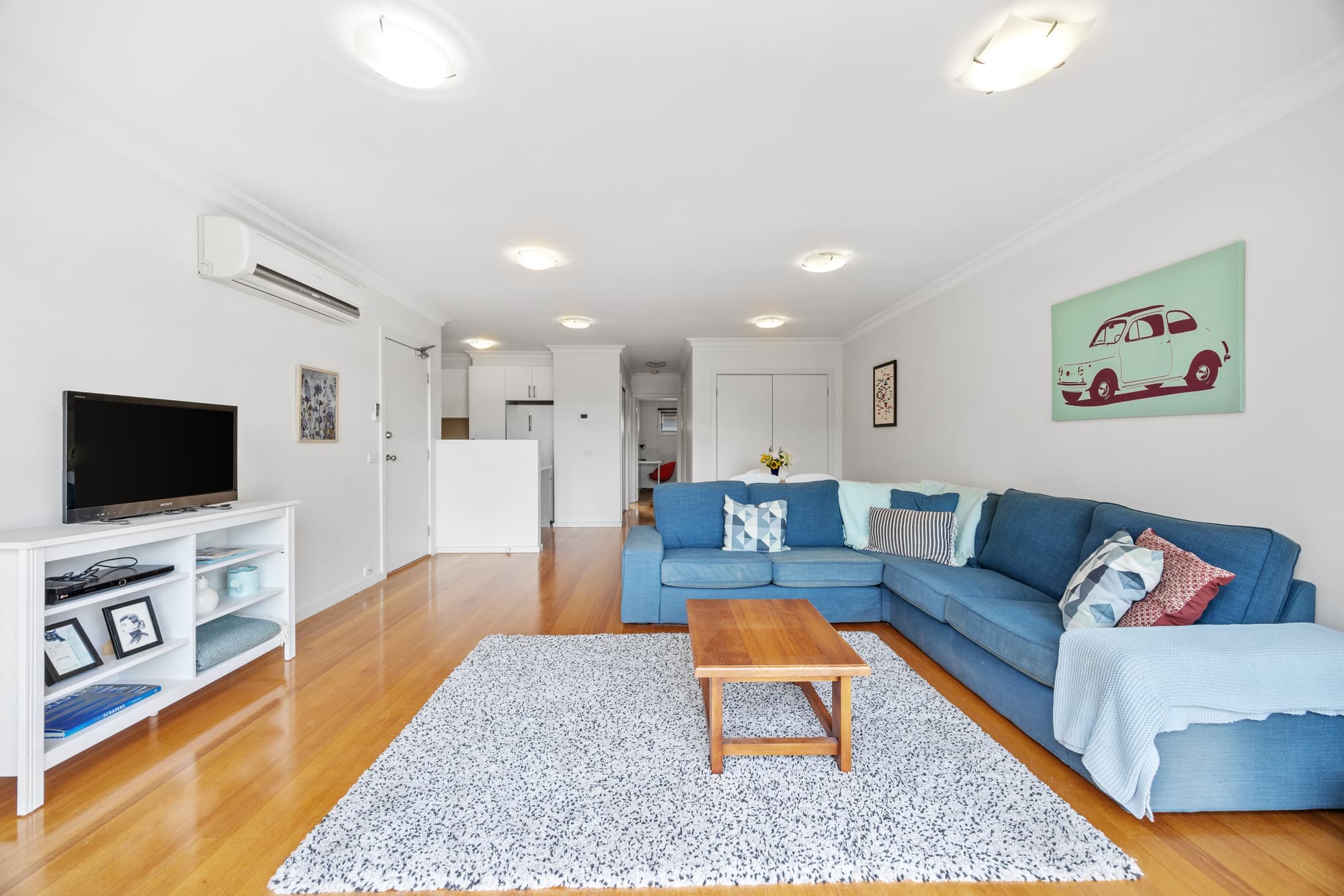7/11 Church Street, Mitcham - Thumbnail 2
