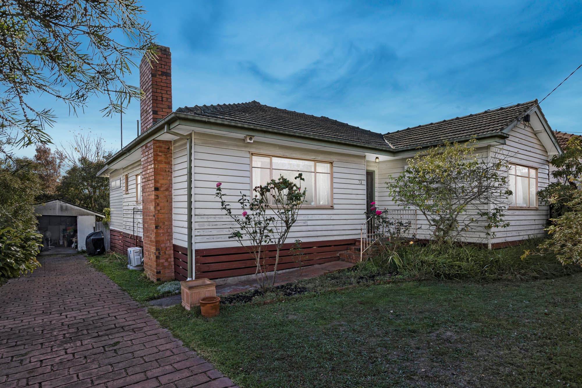 73 Woodhouse Grove, Box Hill North - Image 1