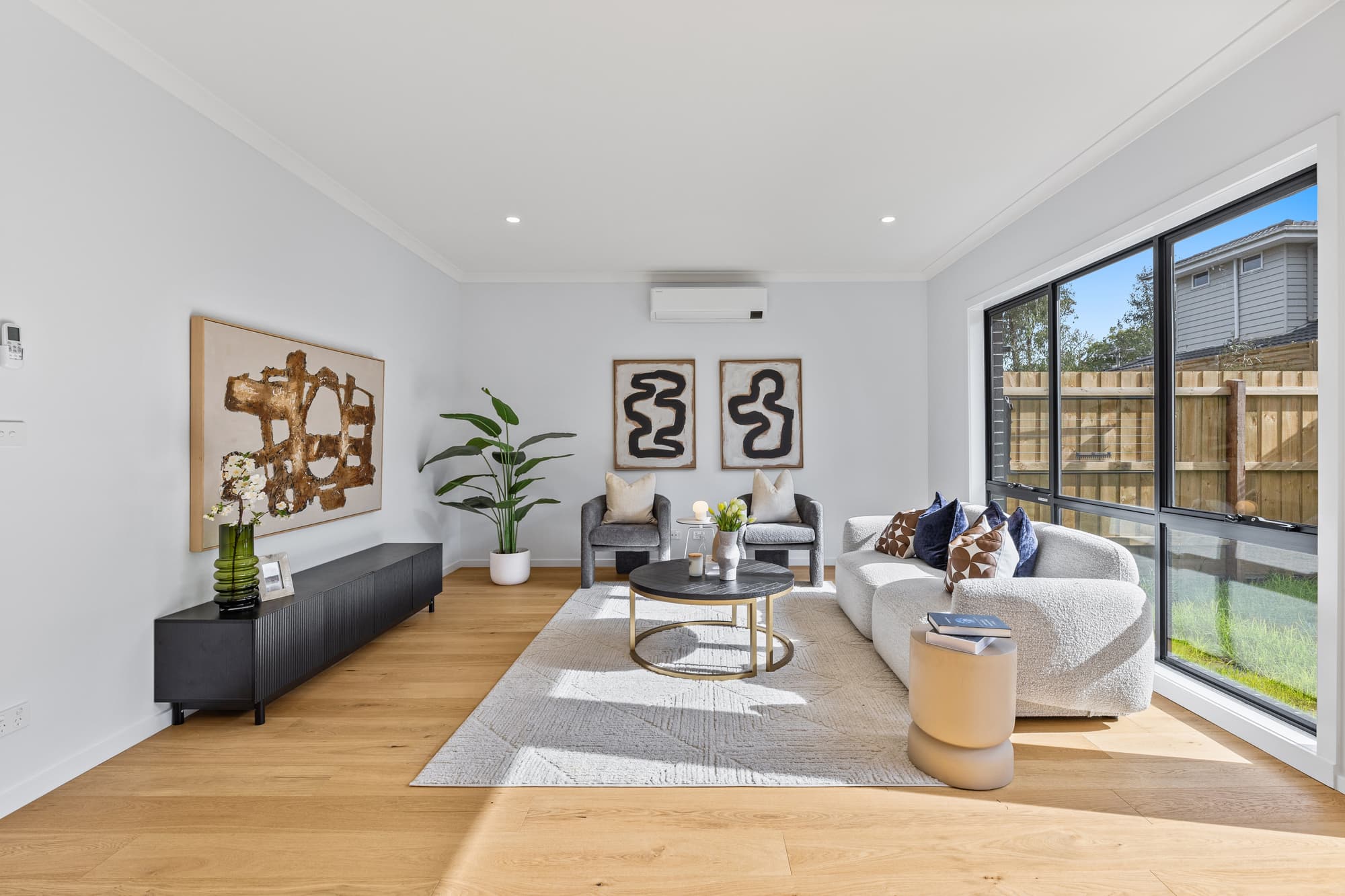 2/13 Hopetoun Street, Mitcham - Thumbnail 2