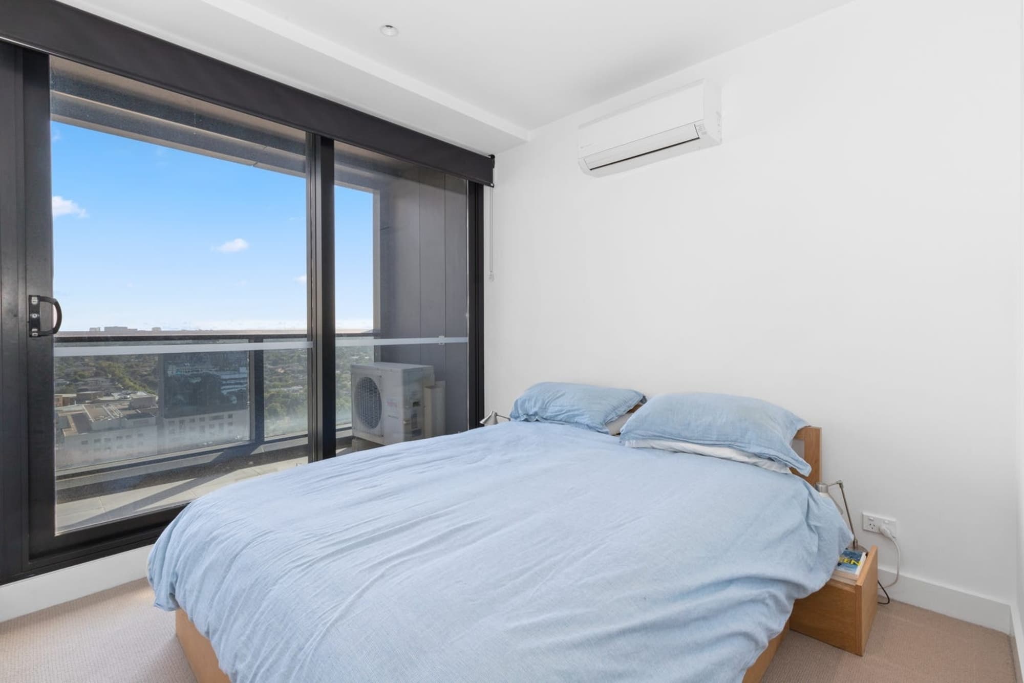 1704/850 Whitehorse Road, Box Hill - Thumbnail 4