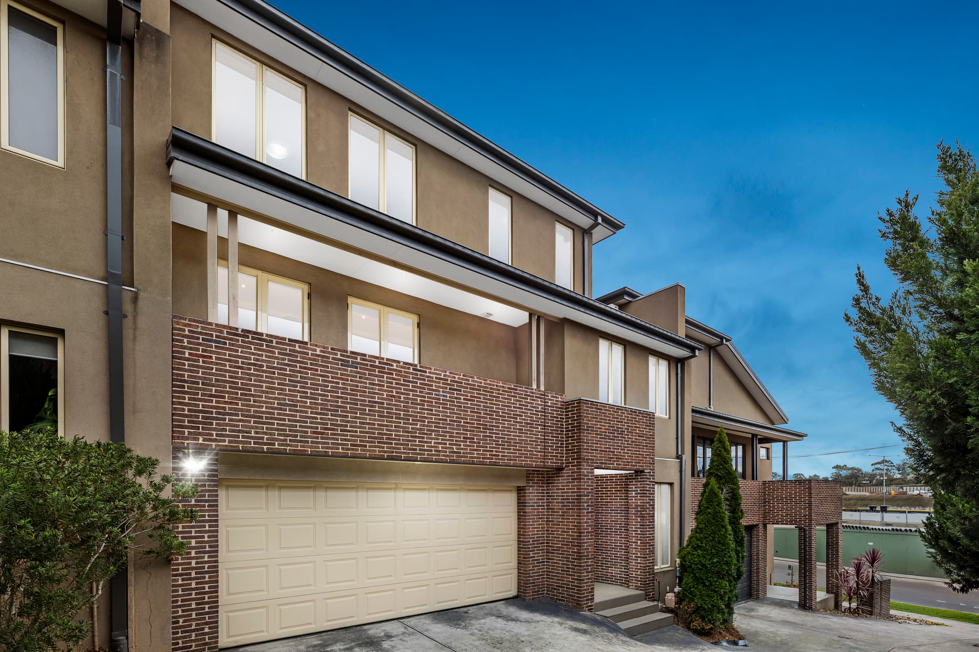 2/1A Kampman Street, Bulleen - Image 1