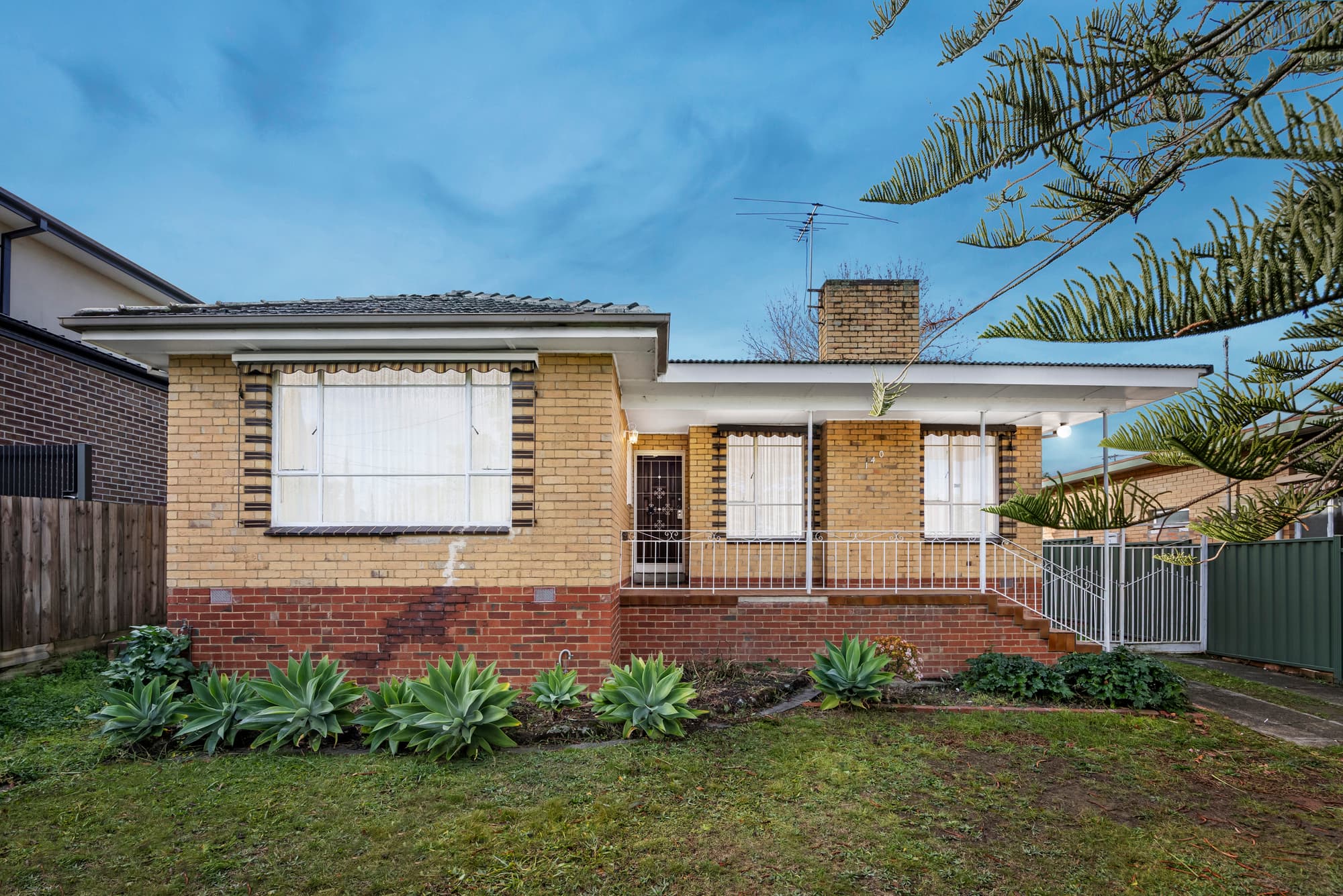 140 Dorking Road, Box Hill North - Thumbnail 2