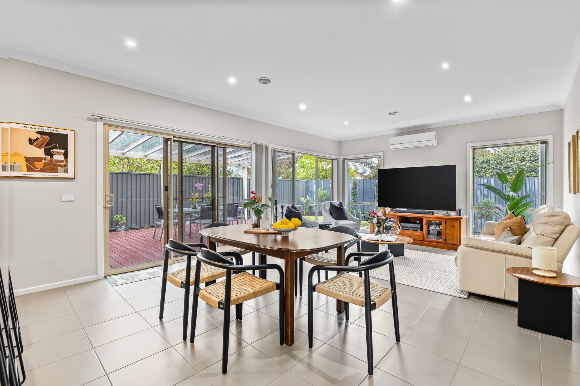 2/720 Whitehorse Road, Mitcham - Thumbnail 3