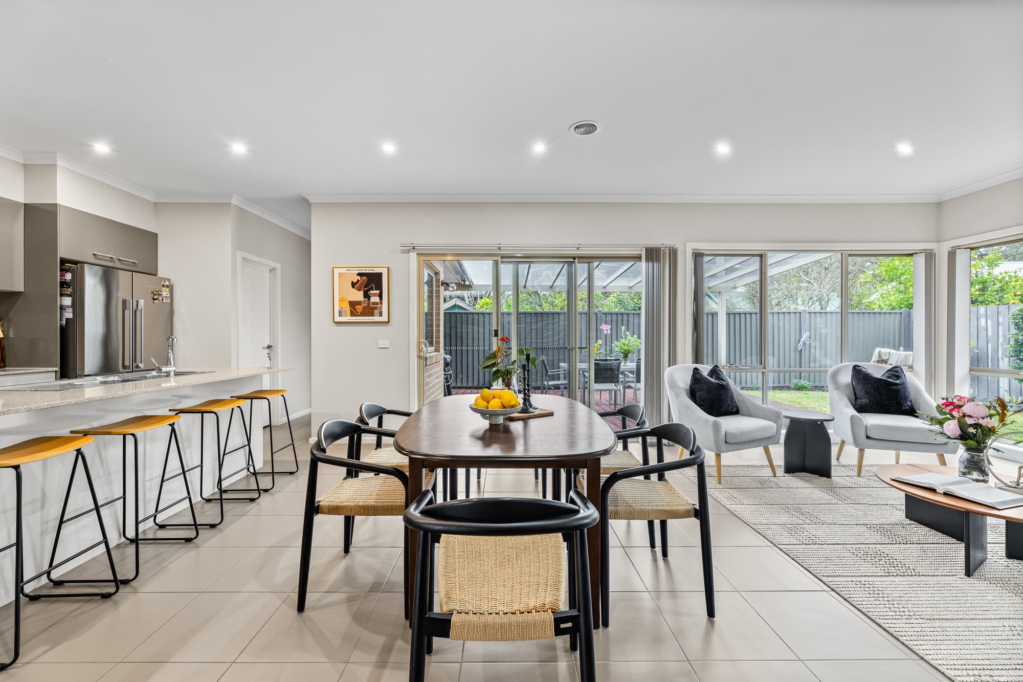2/720 Whitehorse Road, Mitcham - Thumbnail 2