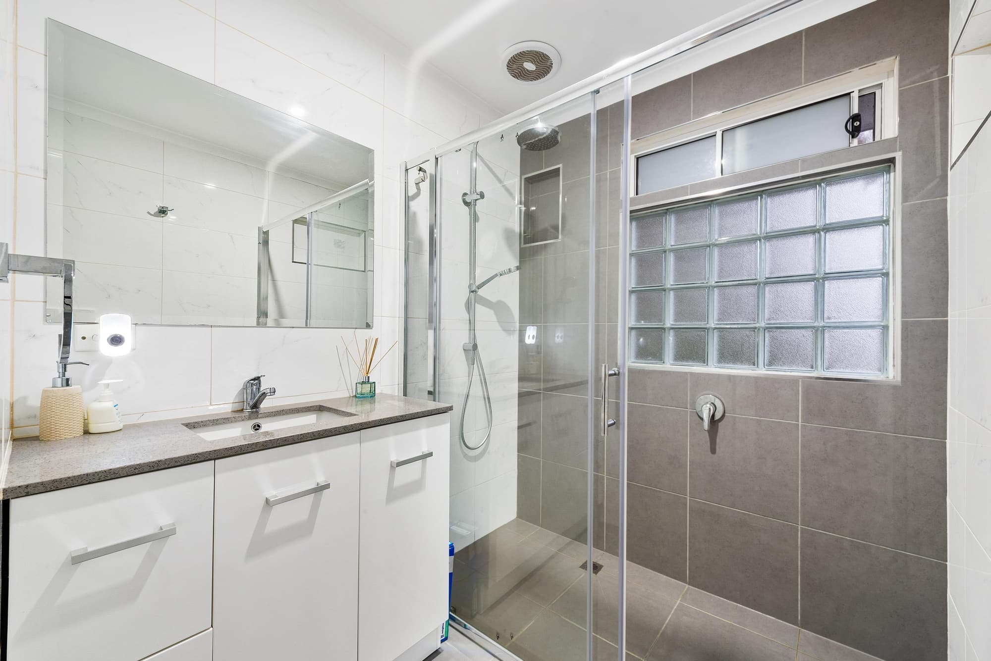 2/8 Norman Street, Mitcham - Thumbnail 6