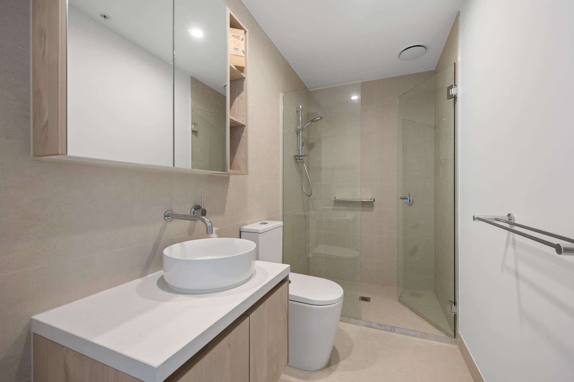 503D/168 Whitehorse Road, Blackburn - Thumbnail 7