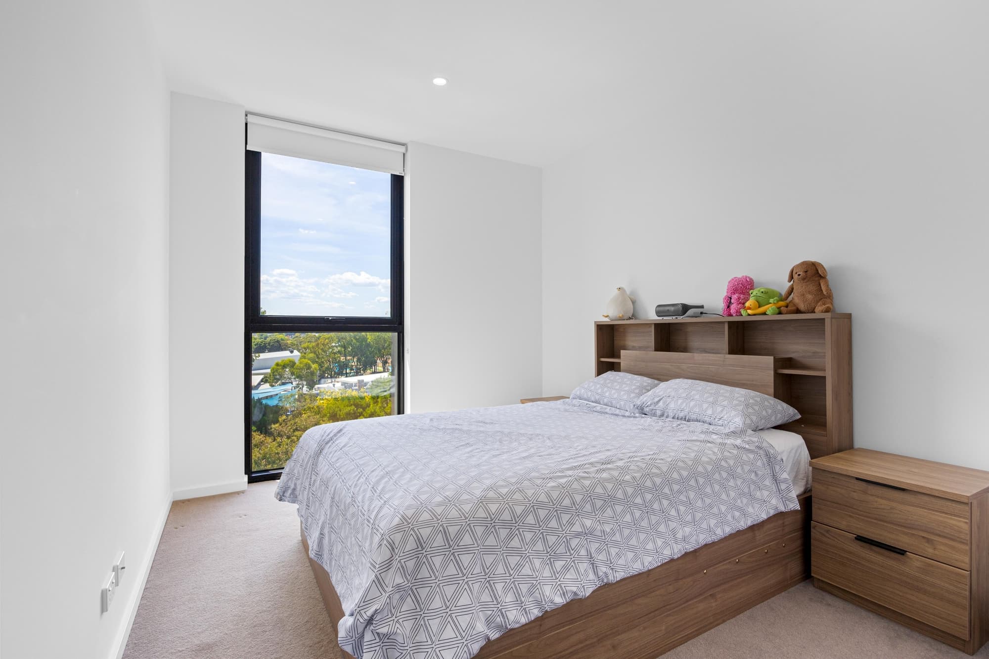 503D/168 Whitehorse Road, Blackburn - Thumbnail 4