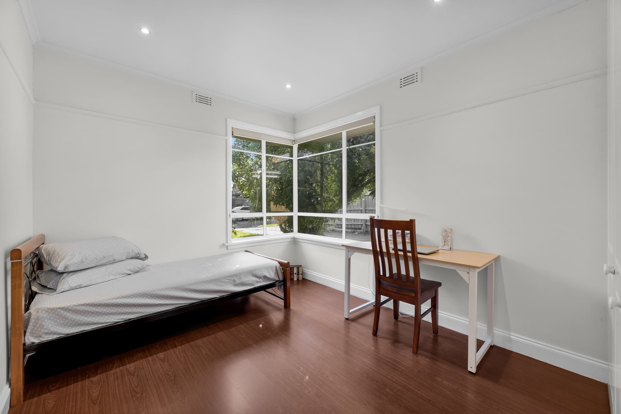 37 Longbrae Avenue, Forest Hill - Thumbnail 8