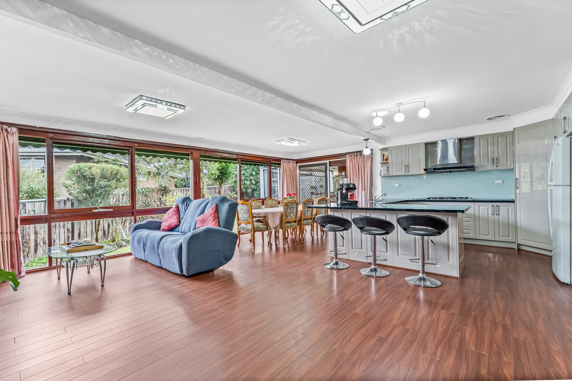 9 Crusader Crescent, Glen Waverley - Thumbnail 8