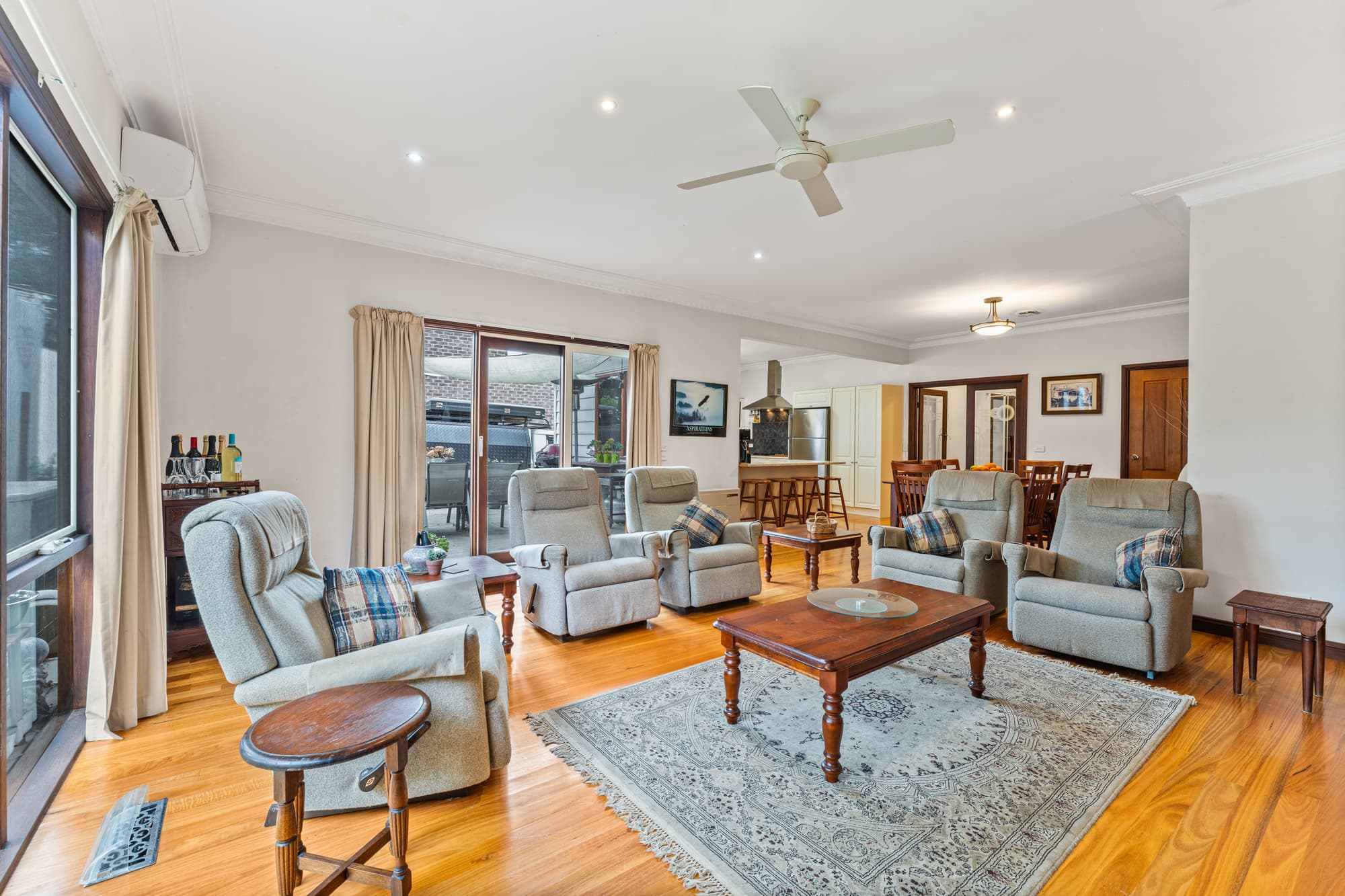 106 Woodhouse Grove, Box Hill North - Thumbnail 3