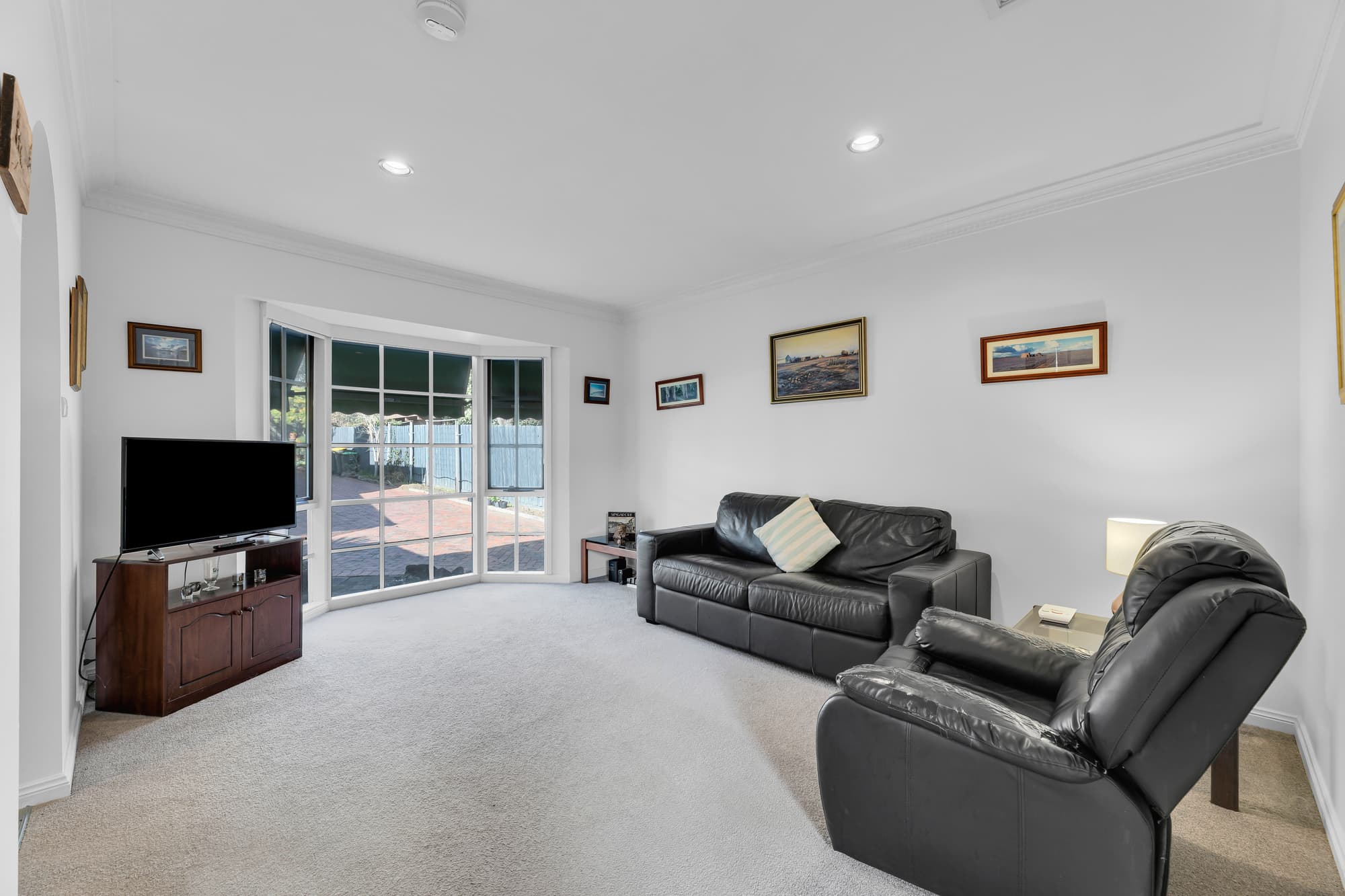 2/6 Bennett Street, Forest Hill - Thumbnail 2