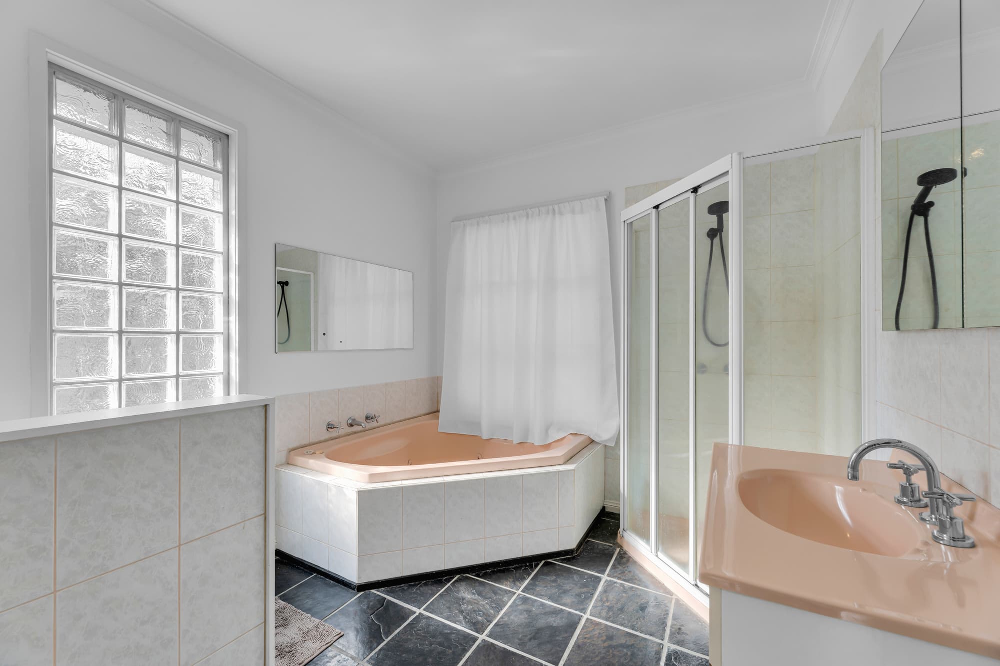 2/6 Bennett Street, Forest Hill - Thumbnail 8