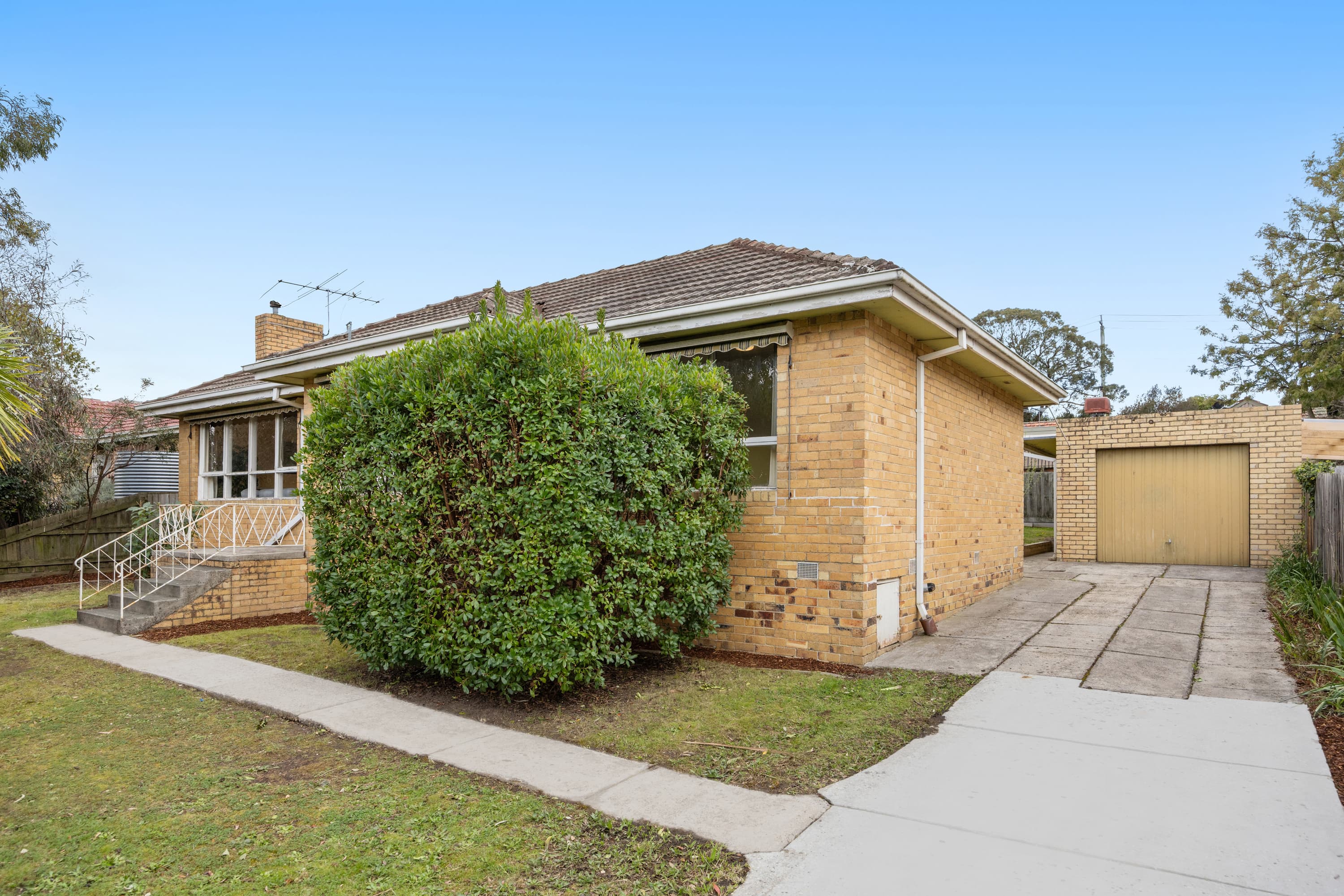 76 Harrison Street, Box Hill North - Thumbnail 2